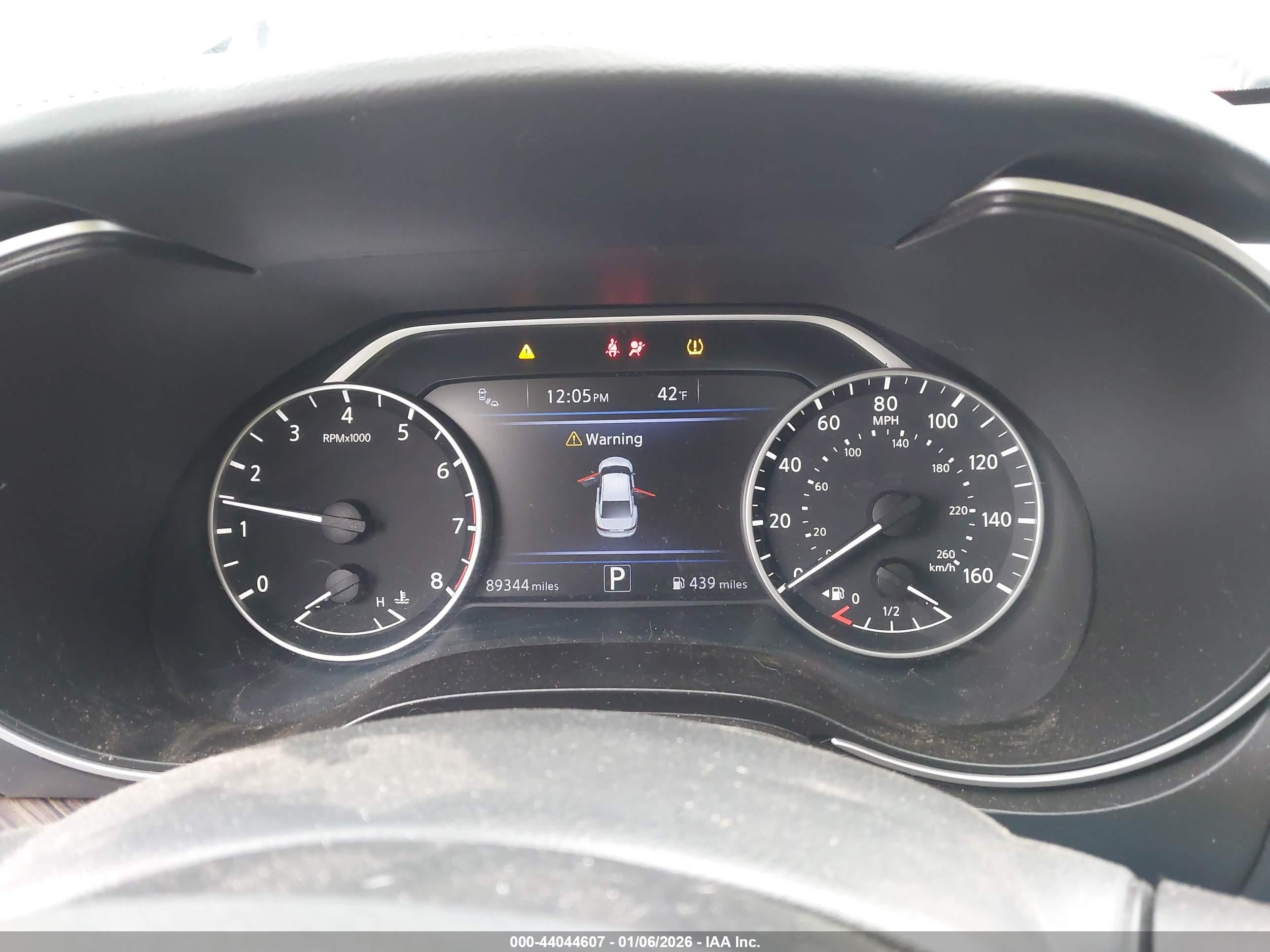 NISSAN MAXIMA image 7
