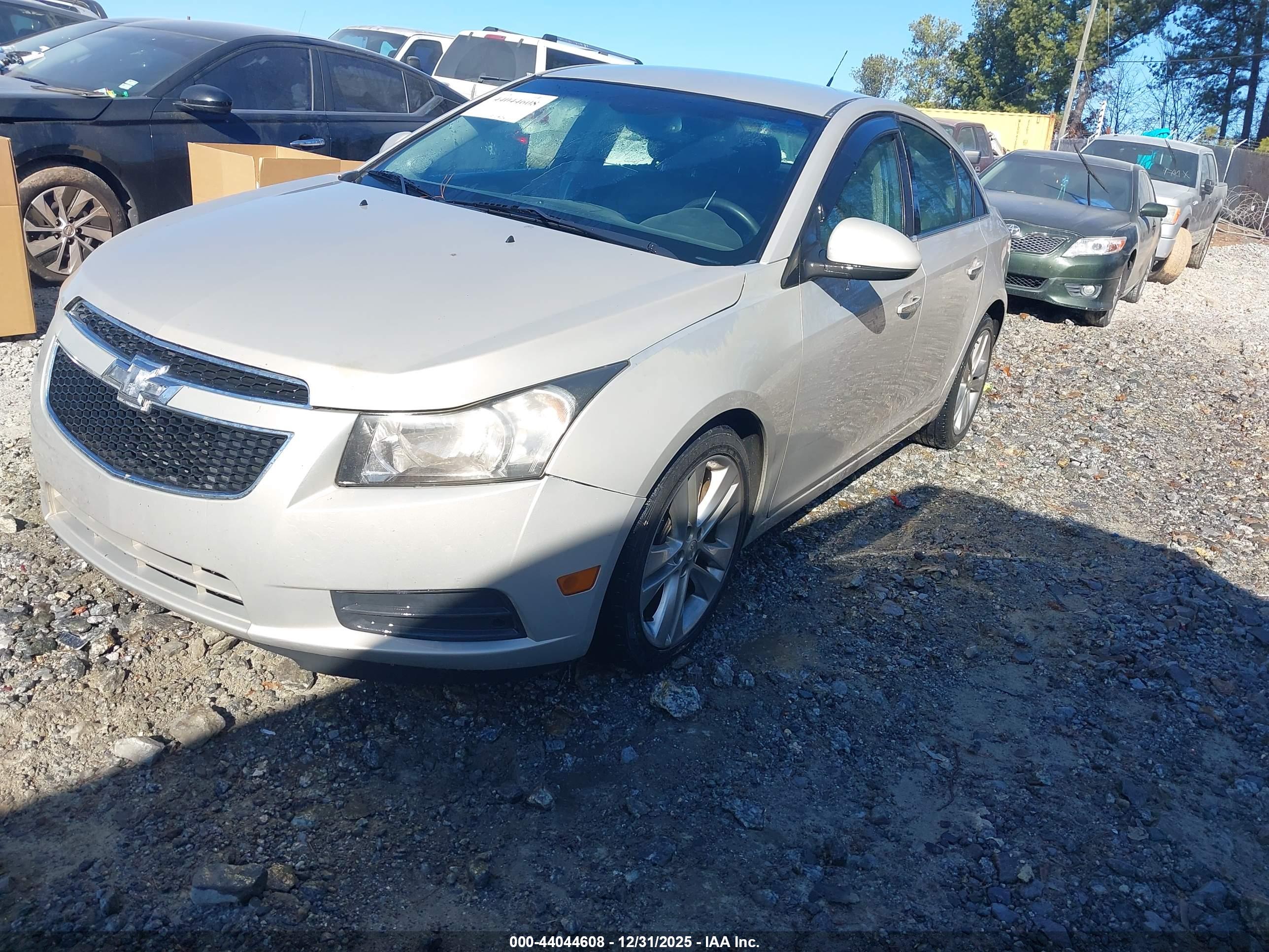 CHEVROLET CRUZE image 2