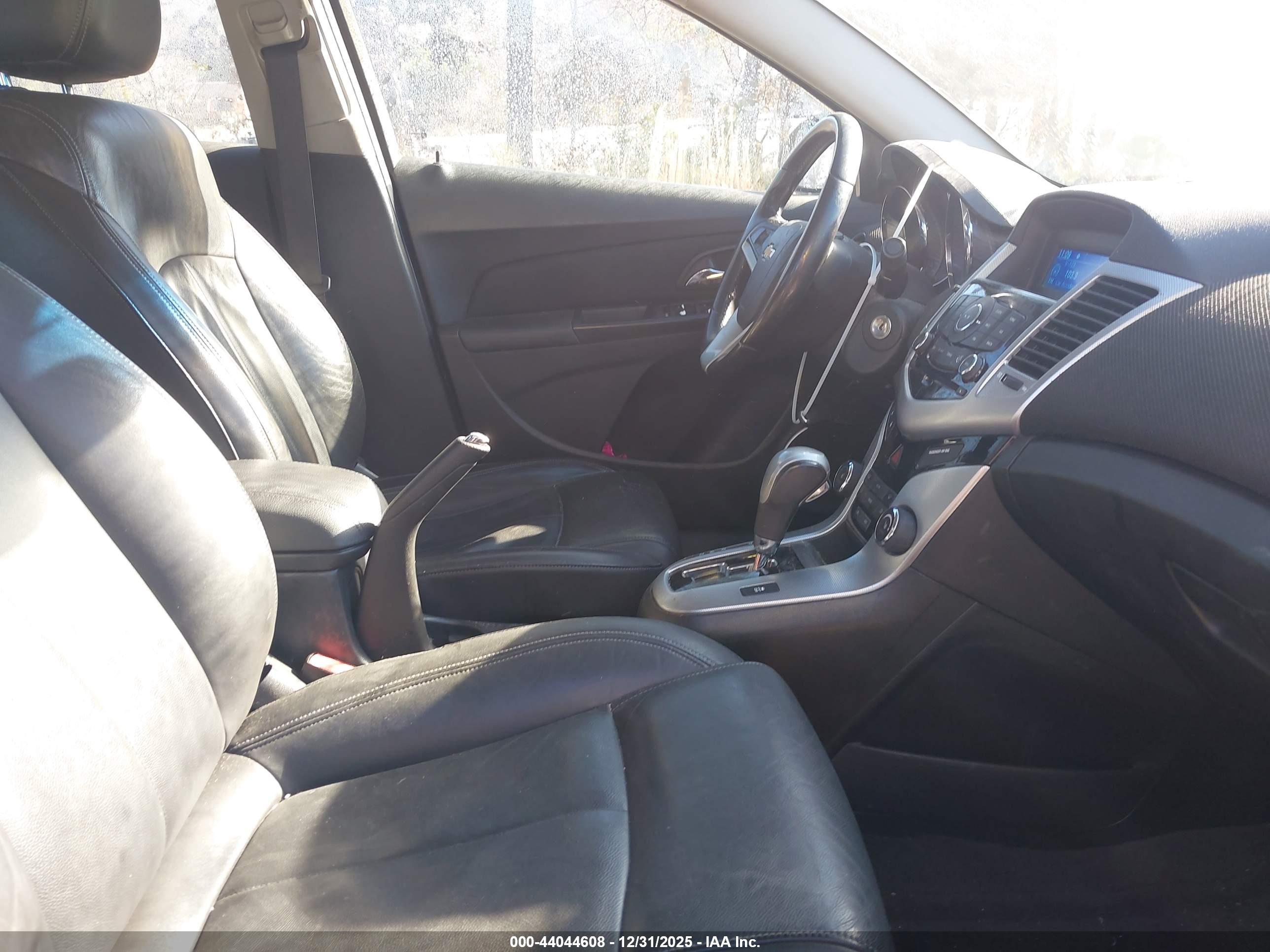 CHEVROLET CRUZE image 5