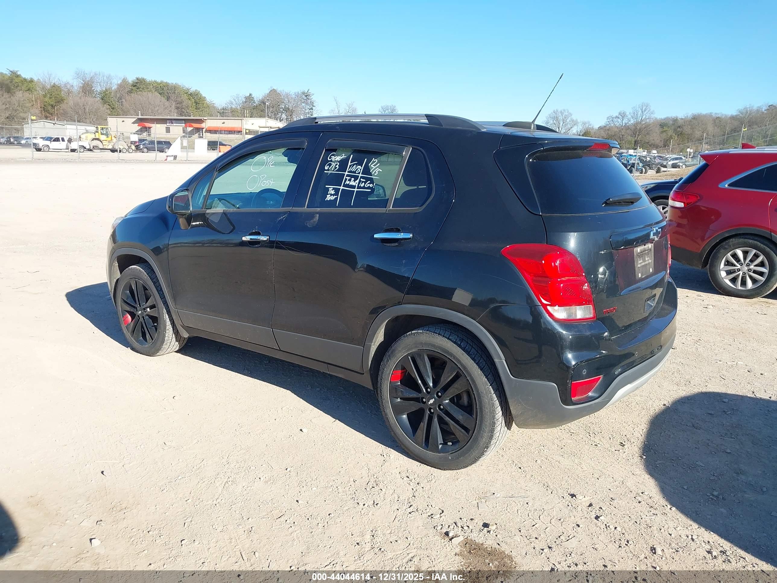 CHEVROLET TRAX image 3