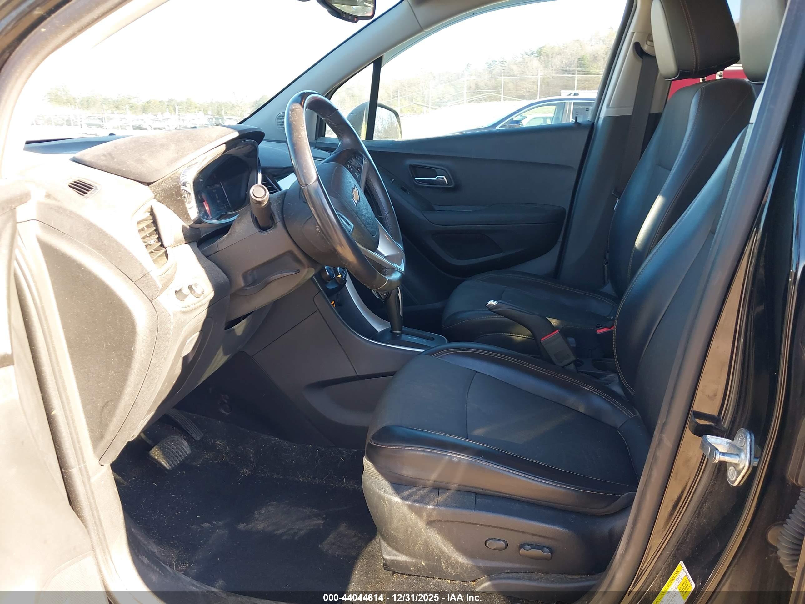 CHEVROLET TRAX image 5