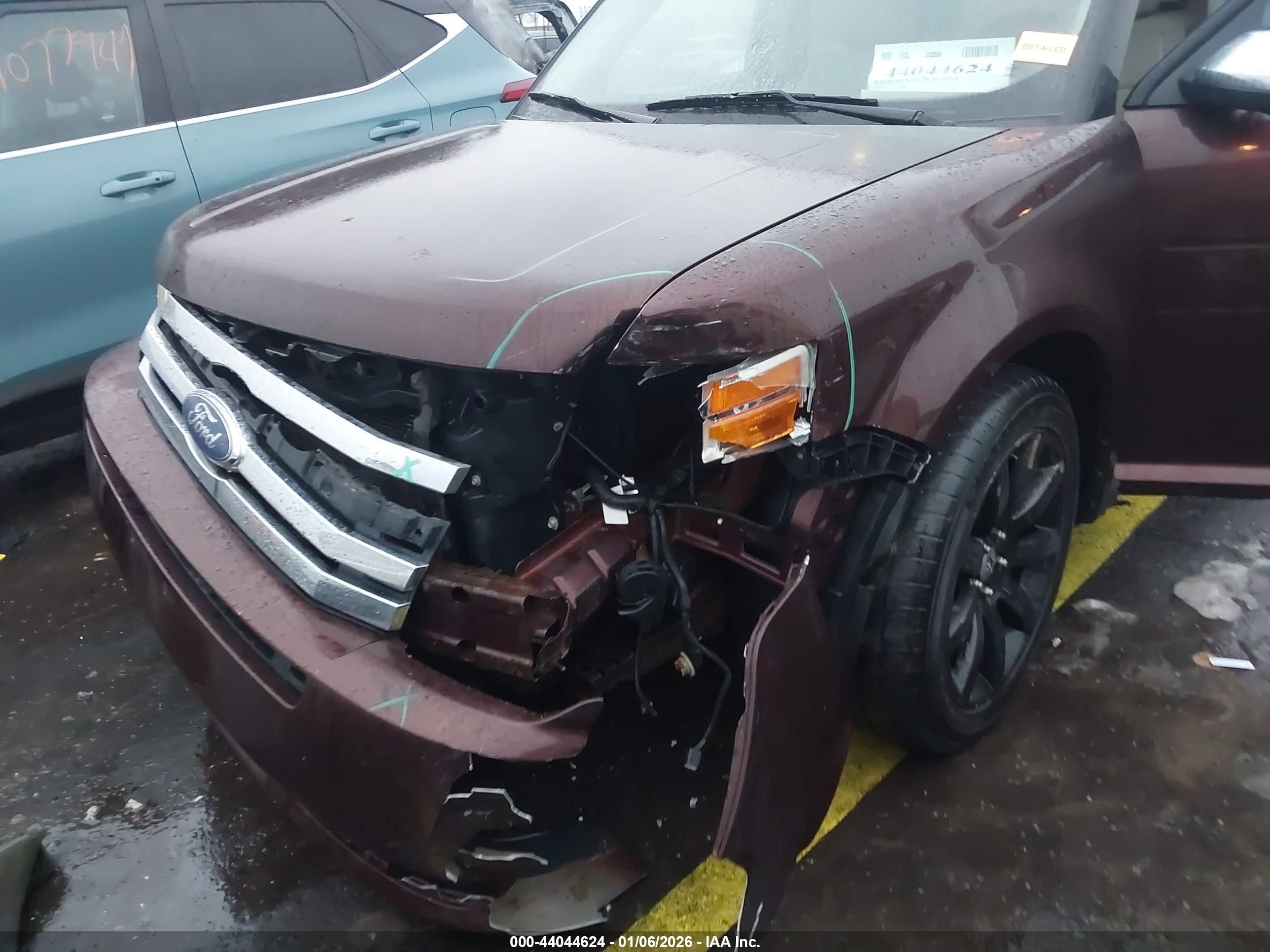 FORD FLEX image 6