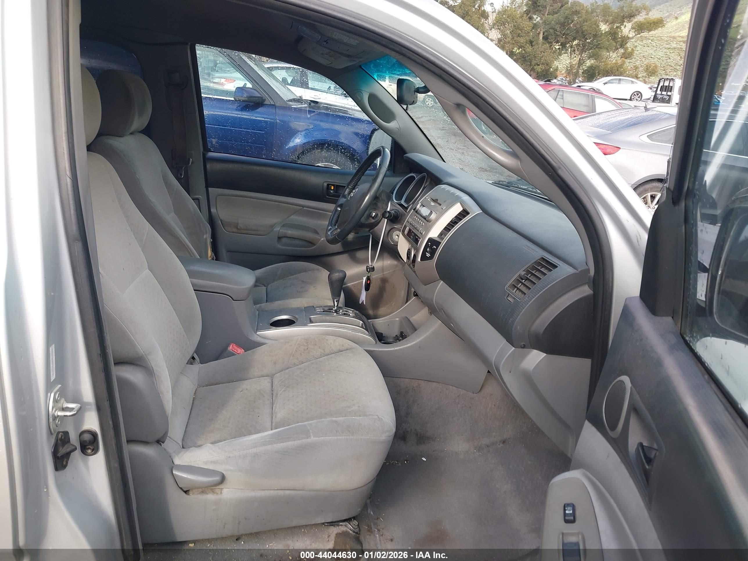 TOYOTA TACOMA image 5