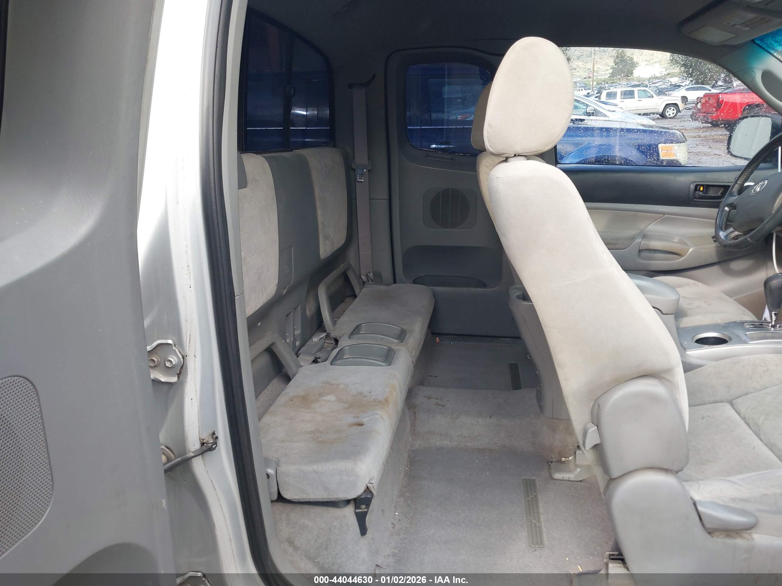TOYOTA TACOMA image 8