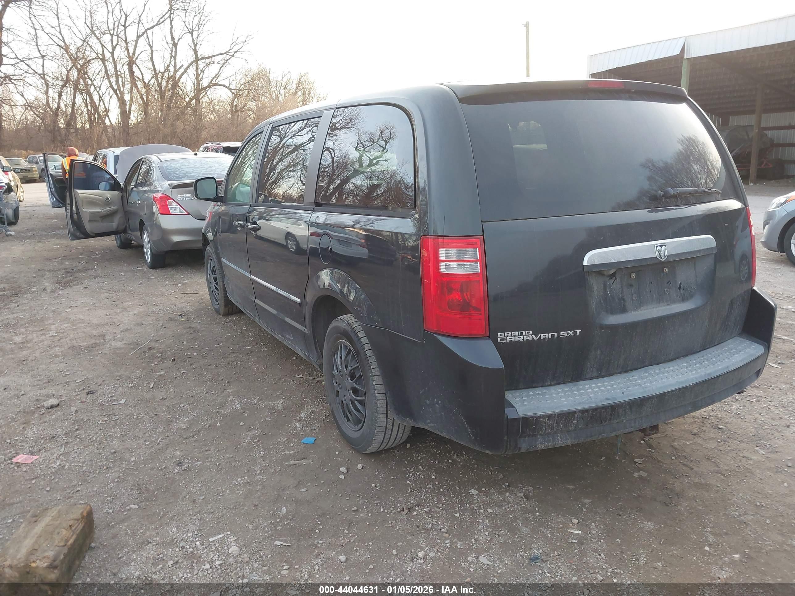 DODGE GRAND image 3