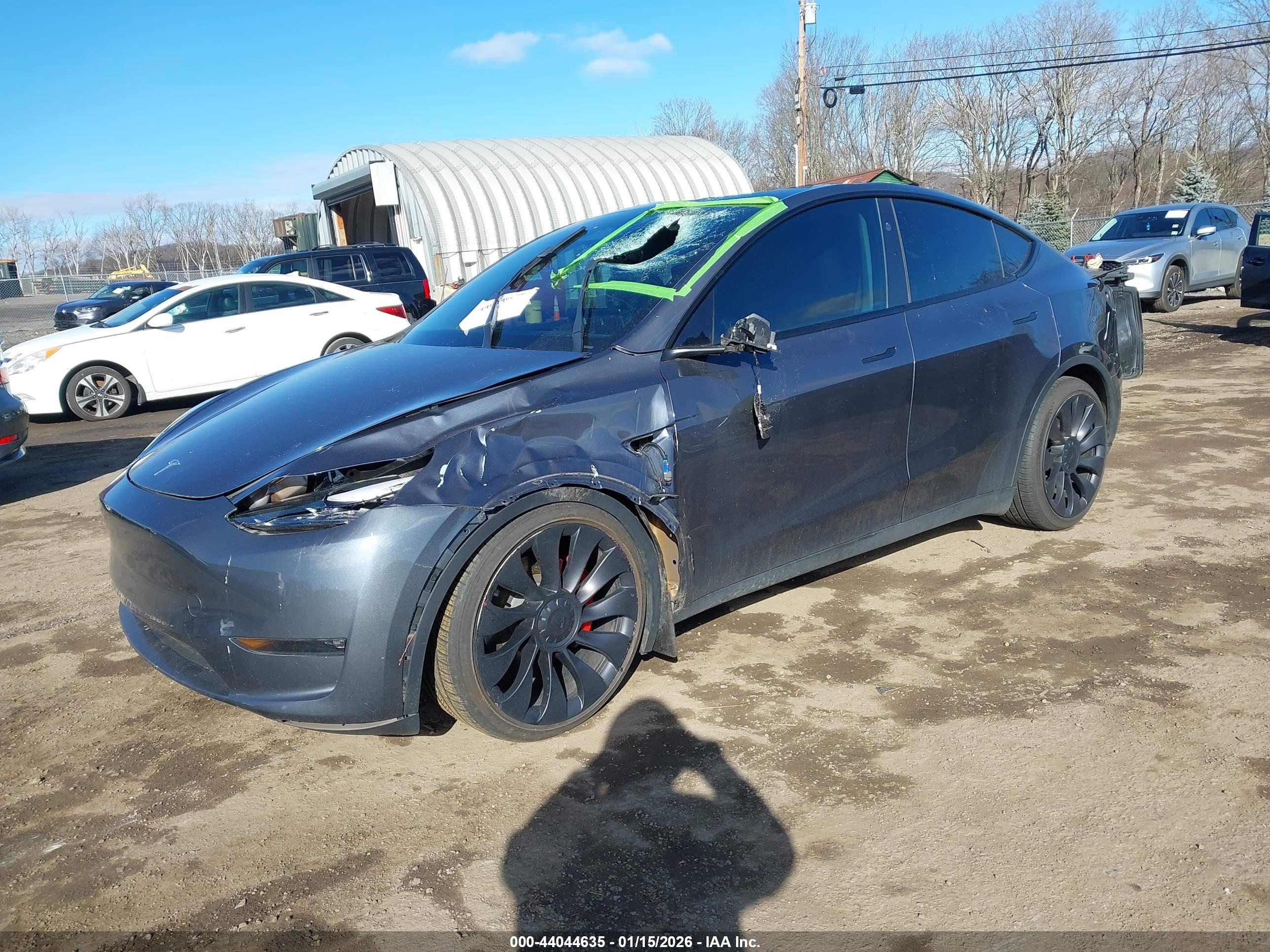 TESLA MODEL image 2