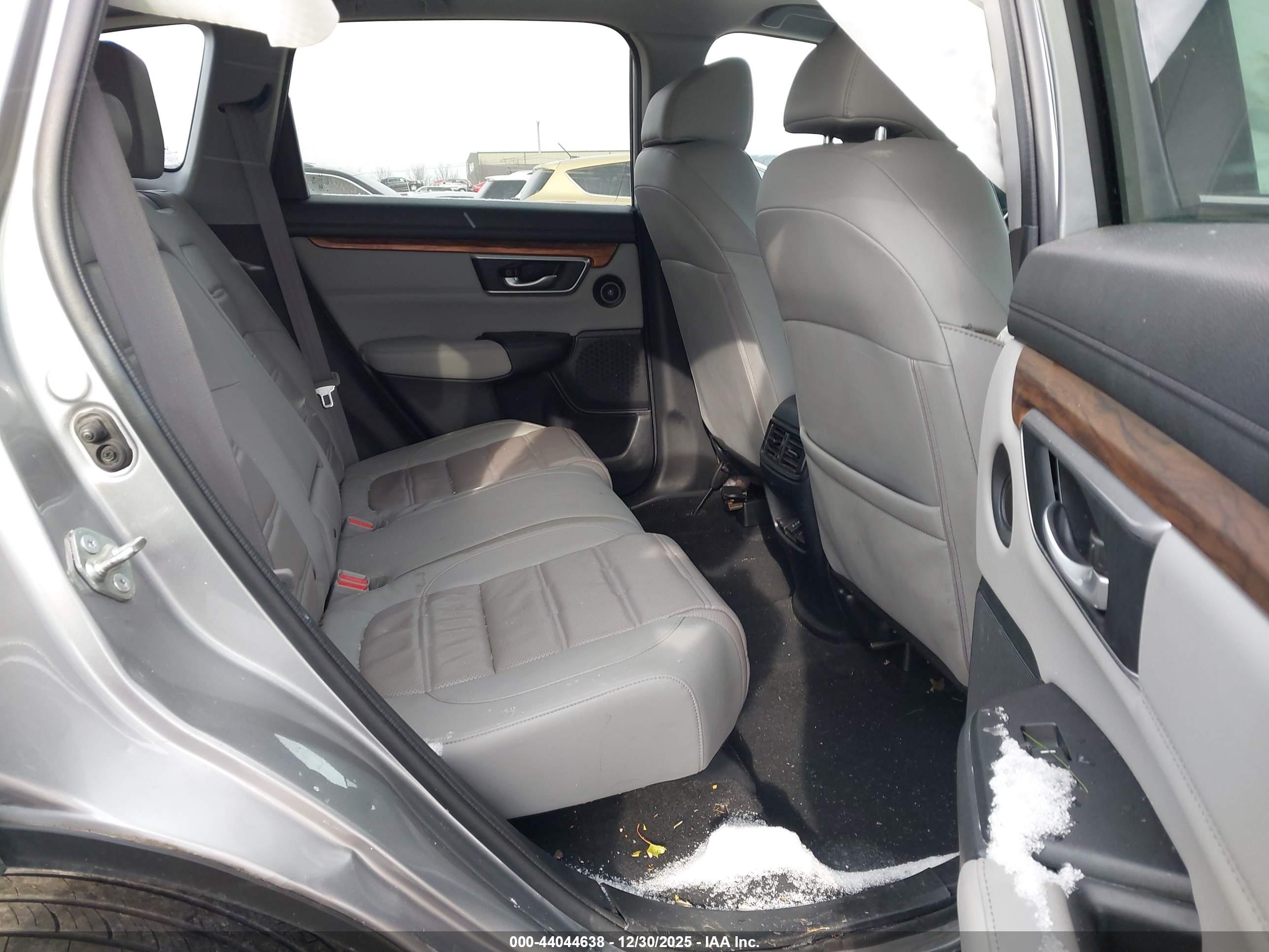 HONDA CR-V image 8