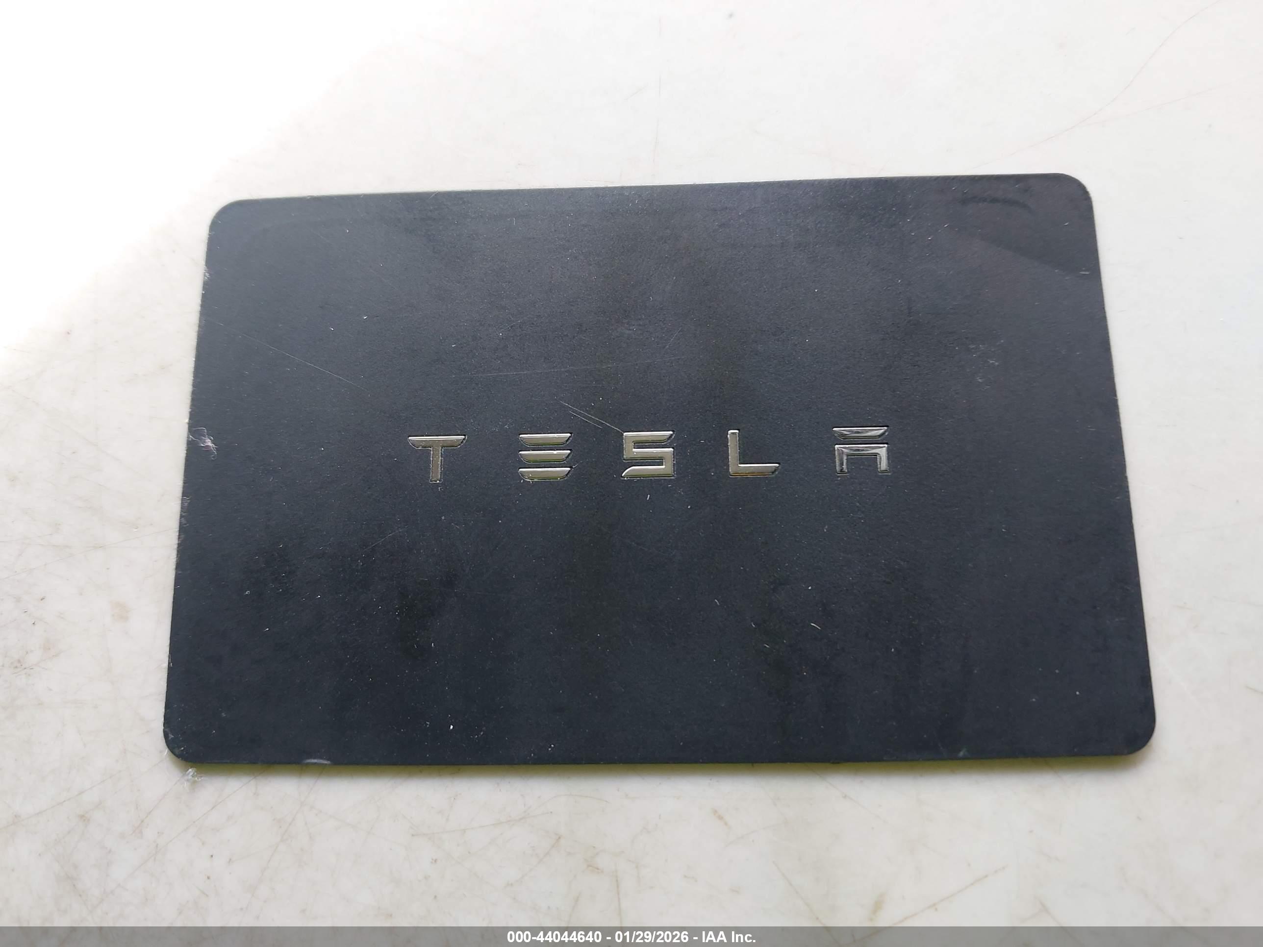 TESLA MODEL image 11