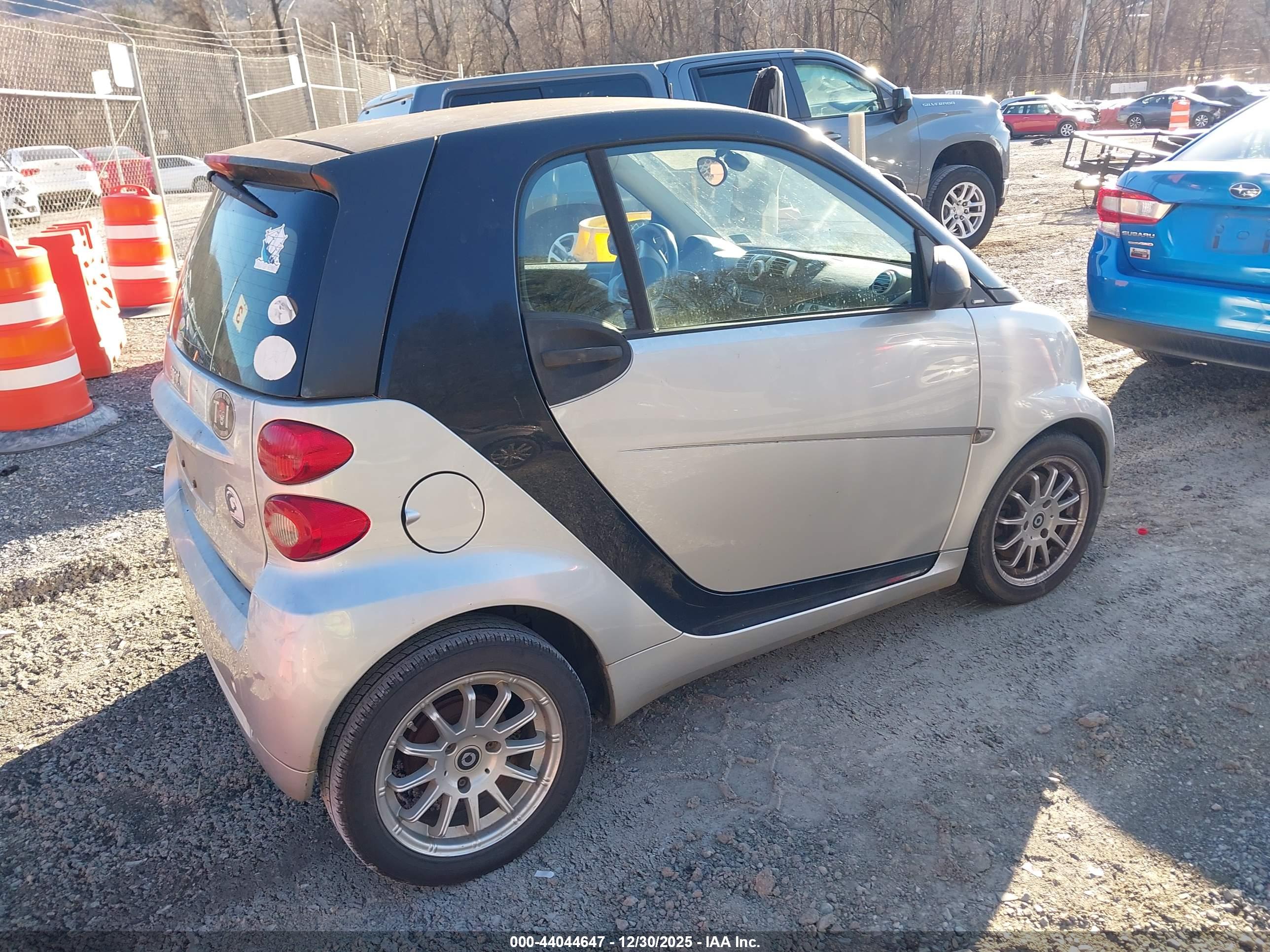 SMART FORTWO image 4