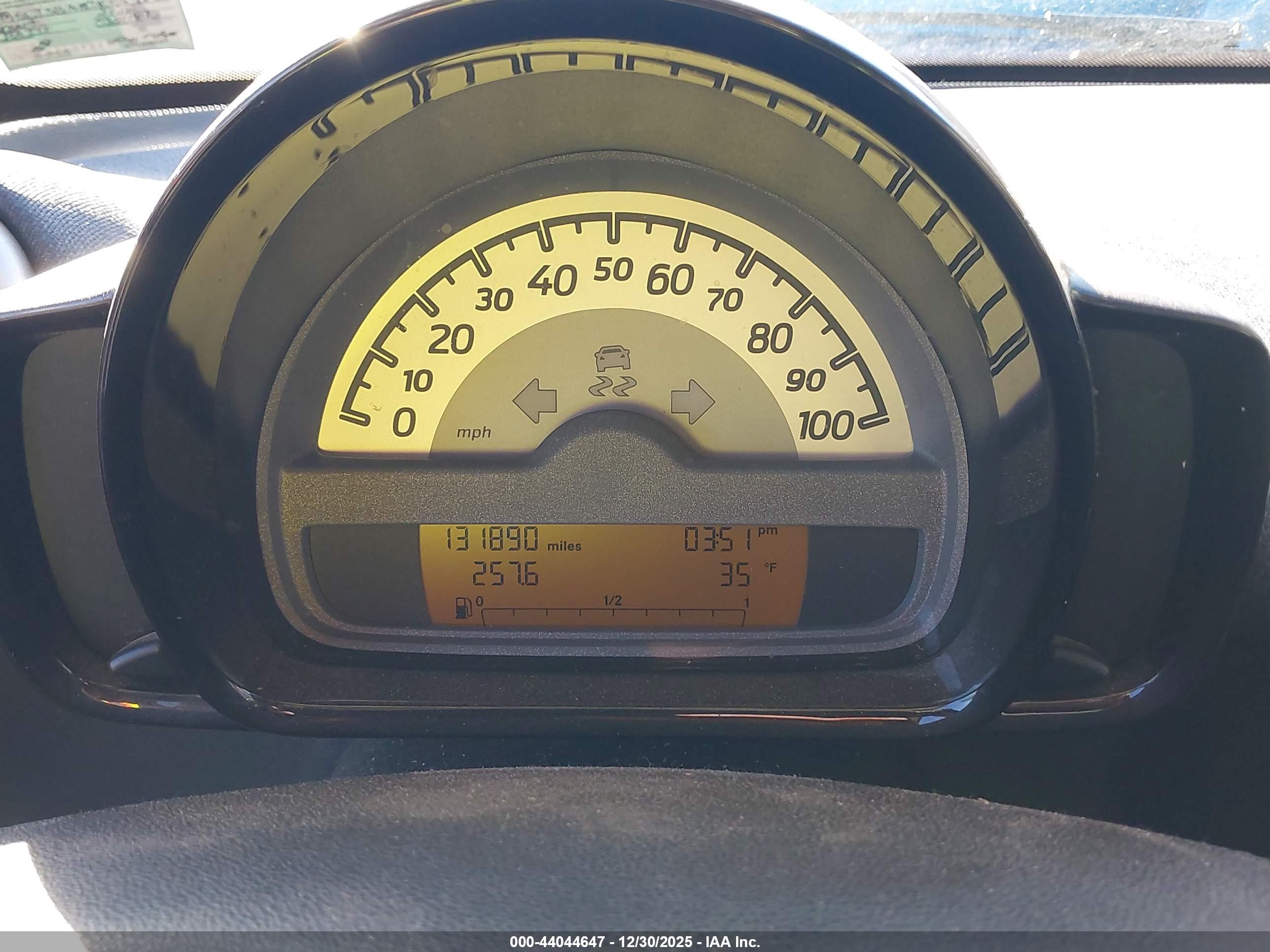 SMART FORTWO image 7
