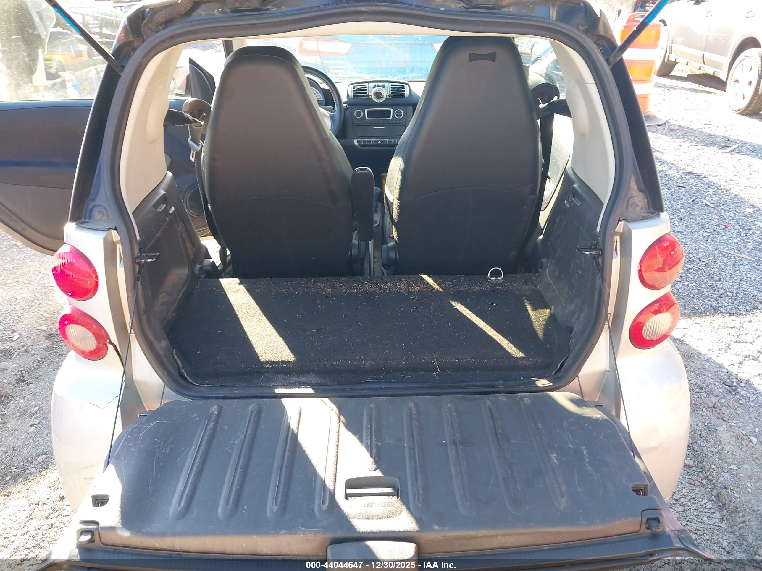 SMART FORTWO image 8