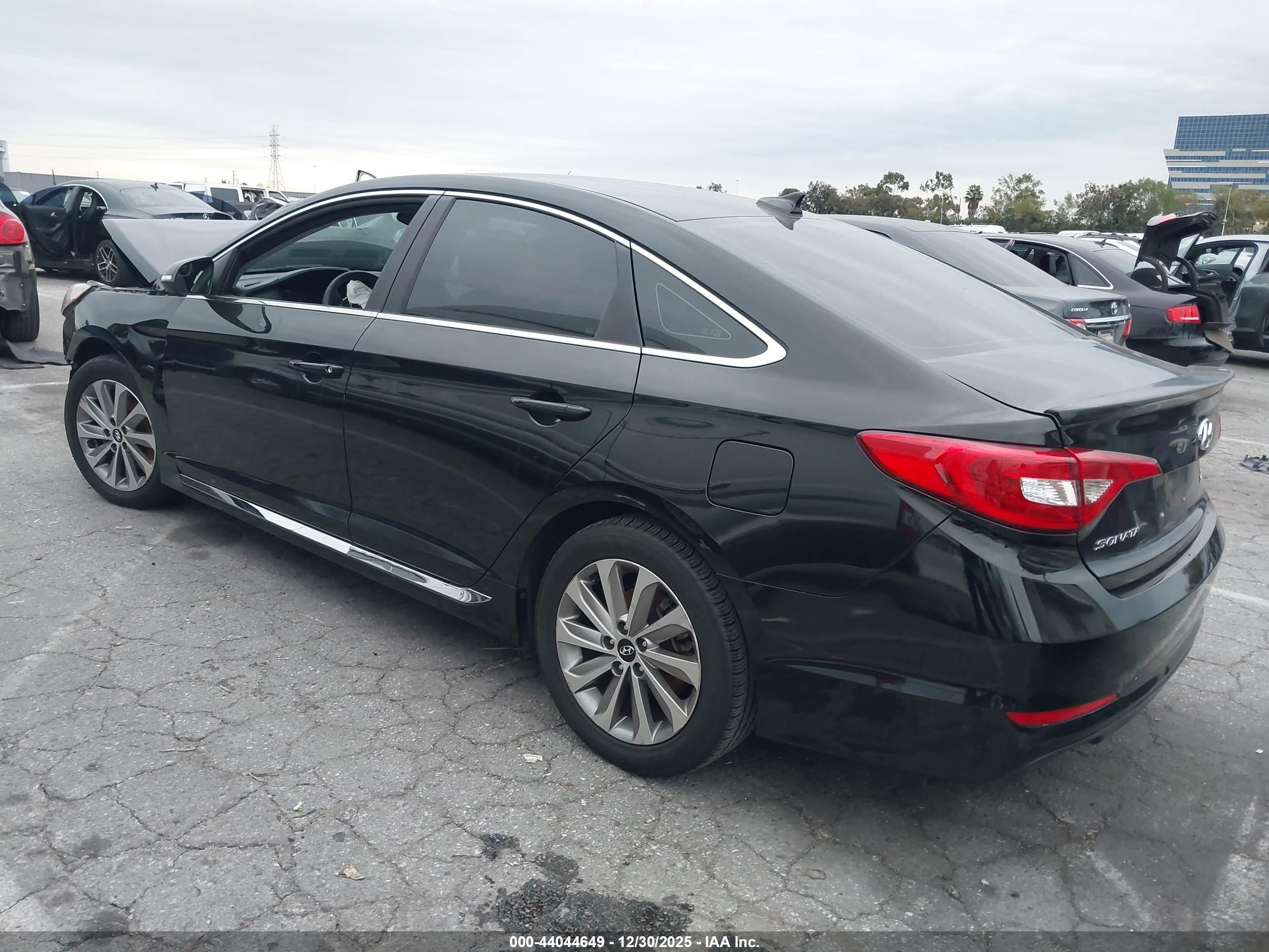 HYUNDAI SONATA image 3