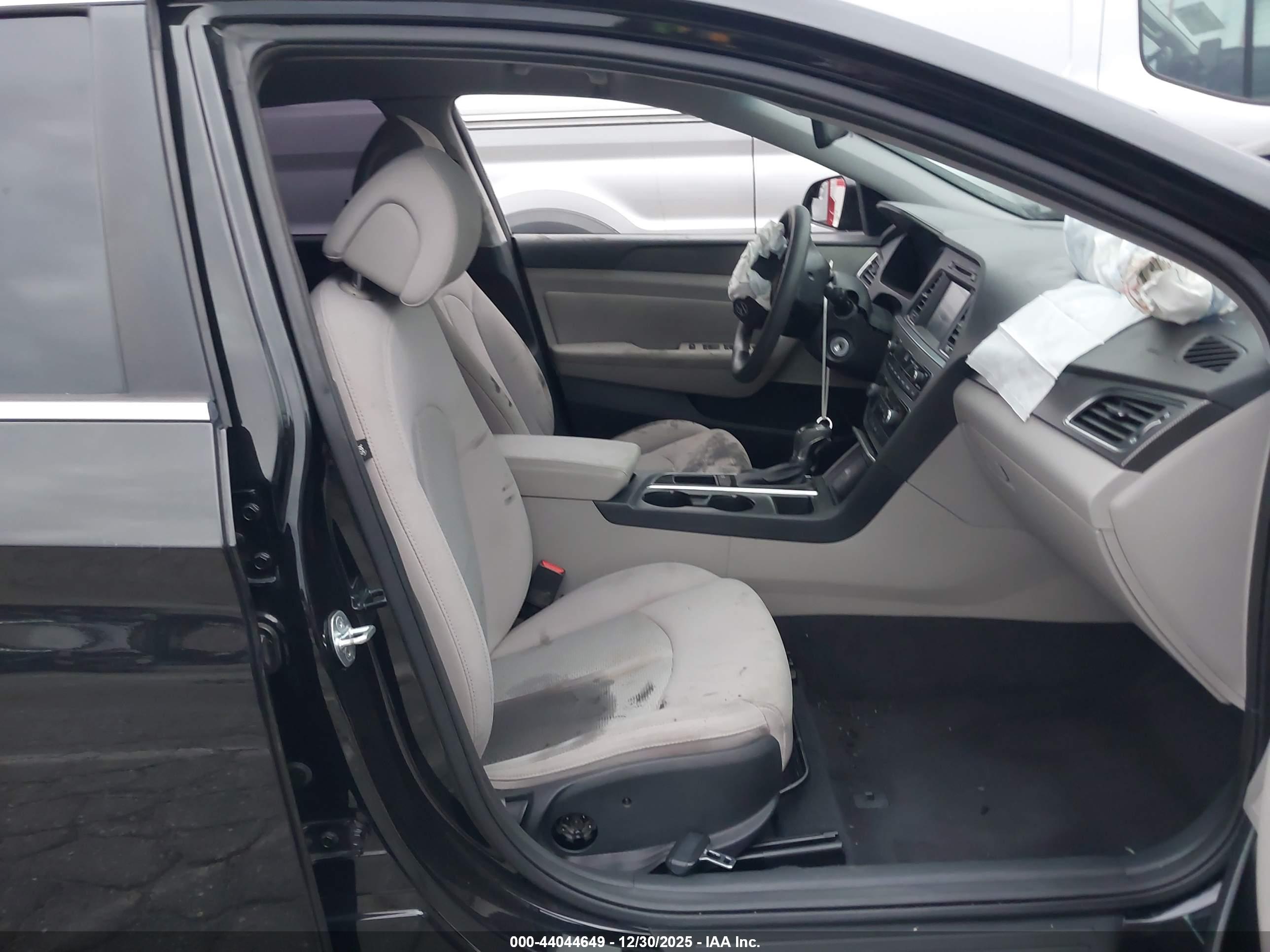 HYUNDAI SONATA image 5