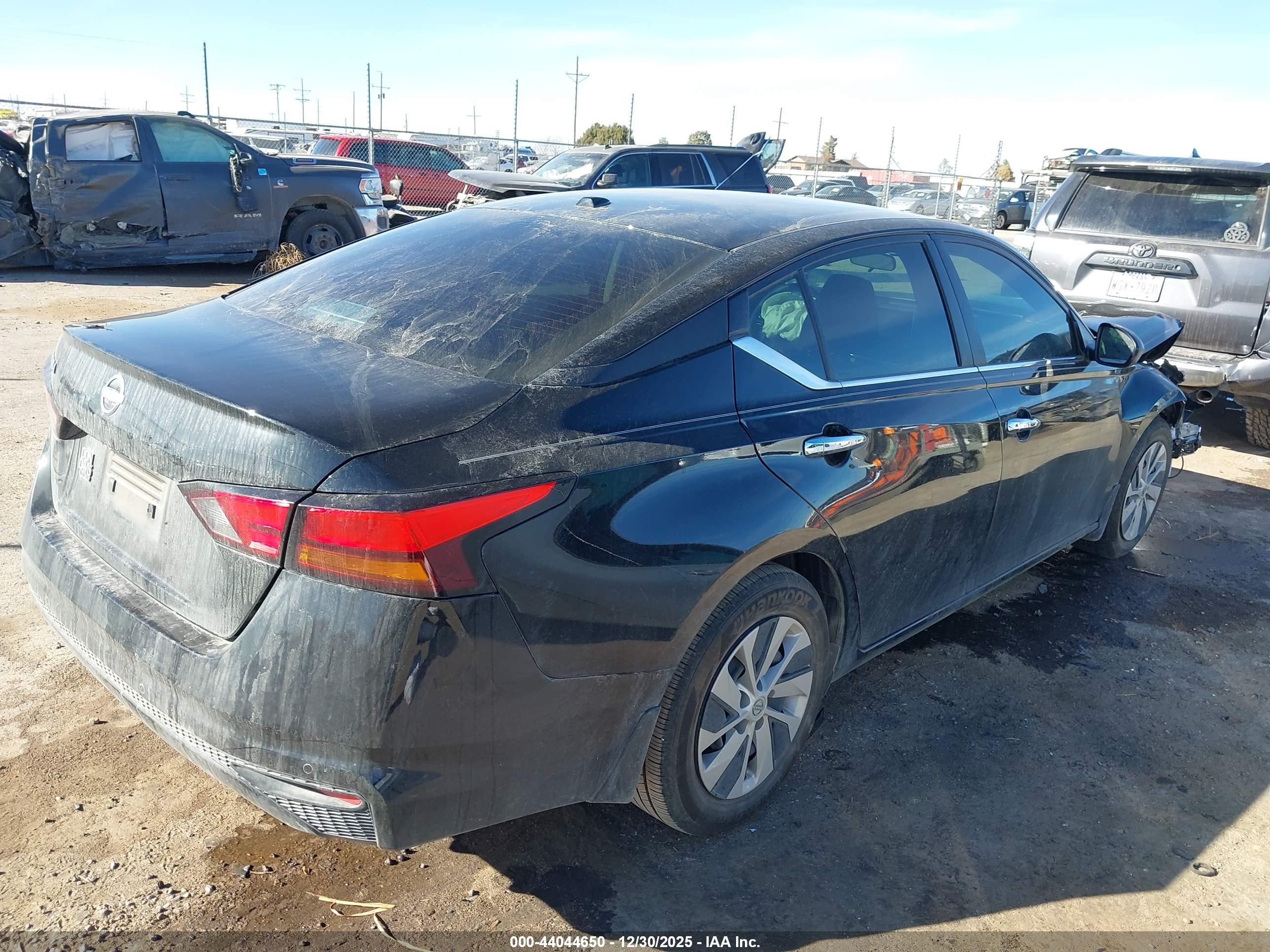 NISSAN ALTIMA image 4
