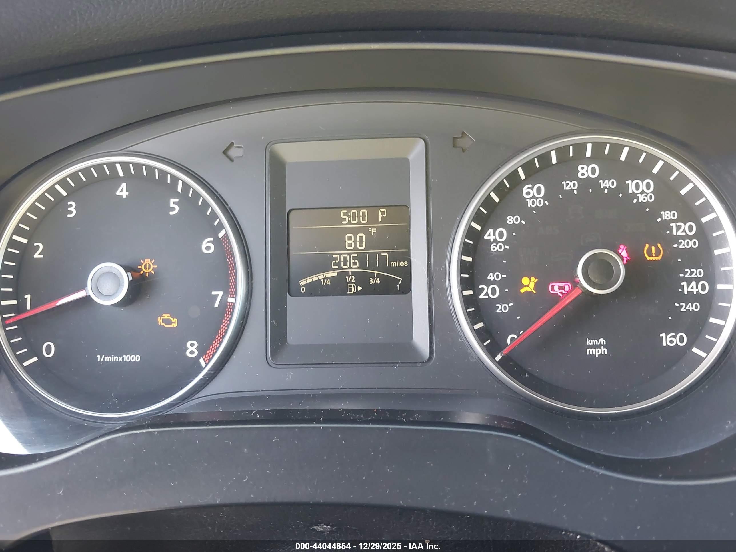 VOLKSWAGEN JETTA image 7