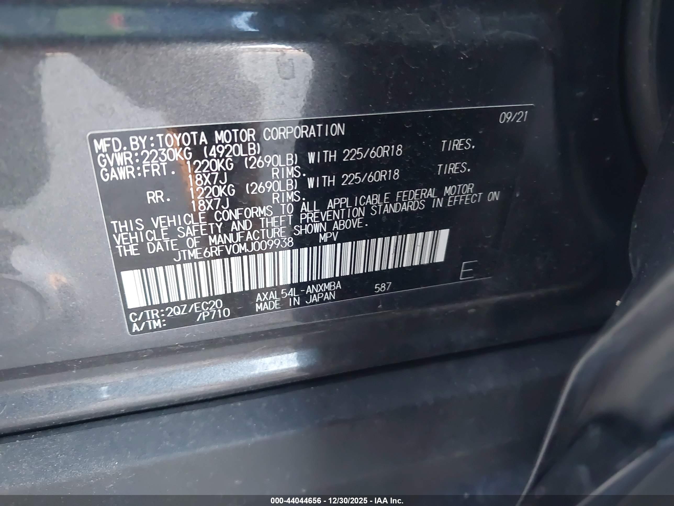 TOYOTA RAV4 image 9