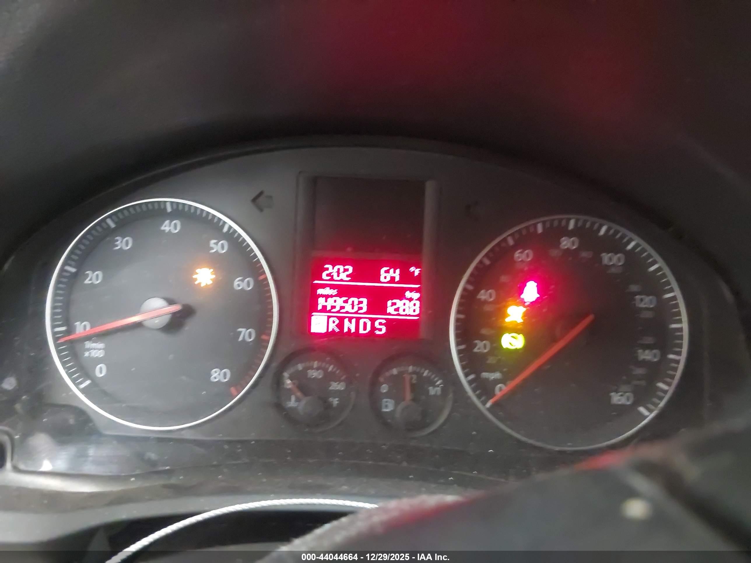 VOLKSWAGEN JETTA image 7