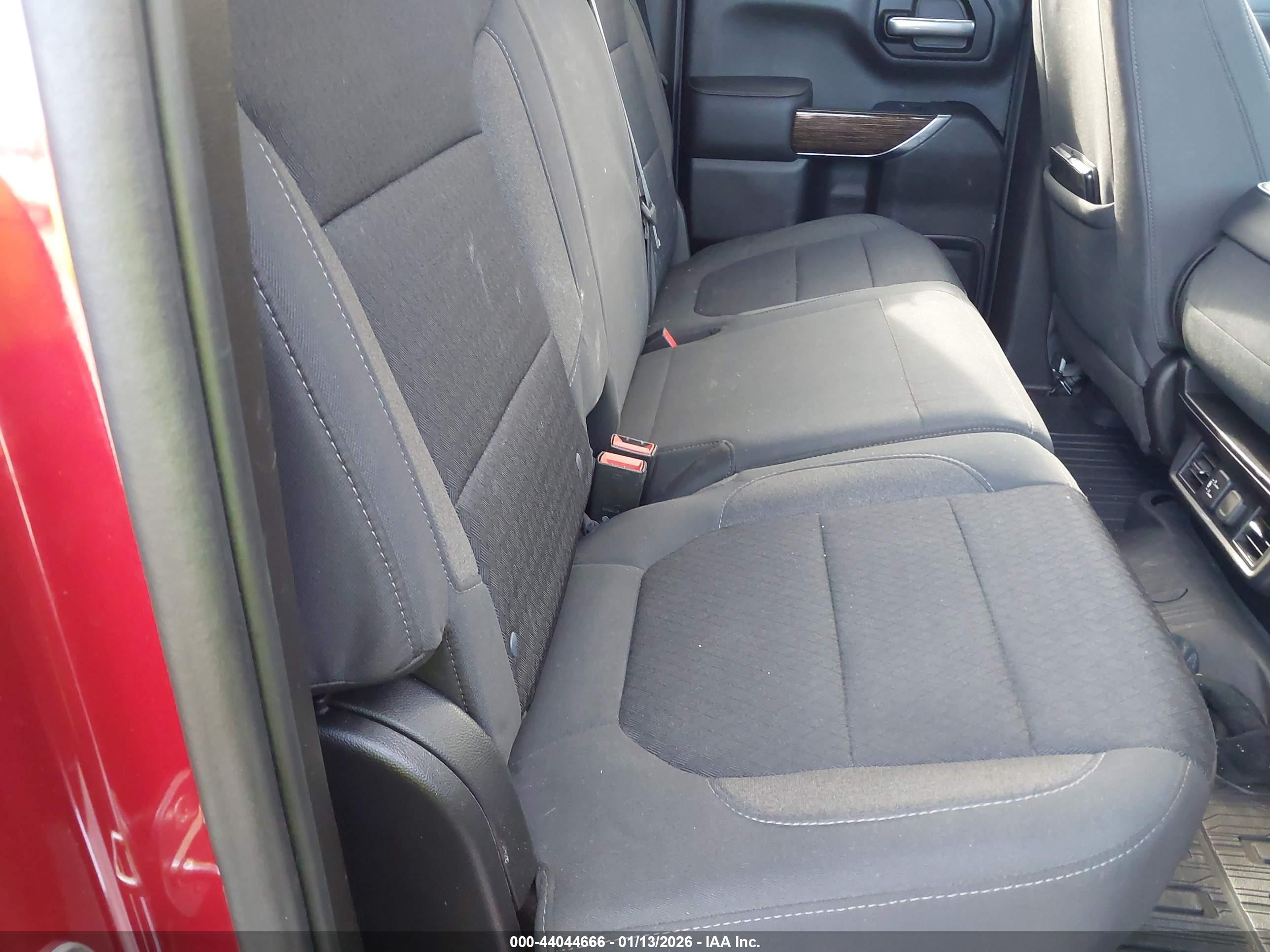 GMC SIERRA image 8