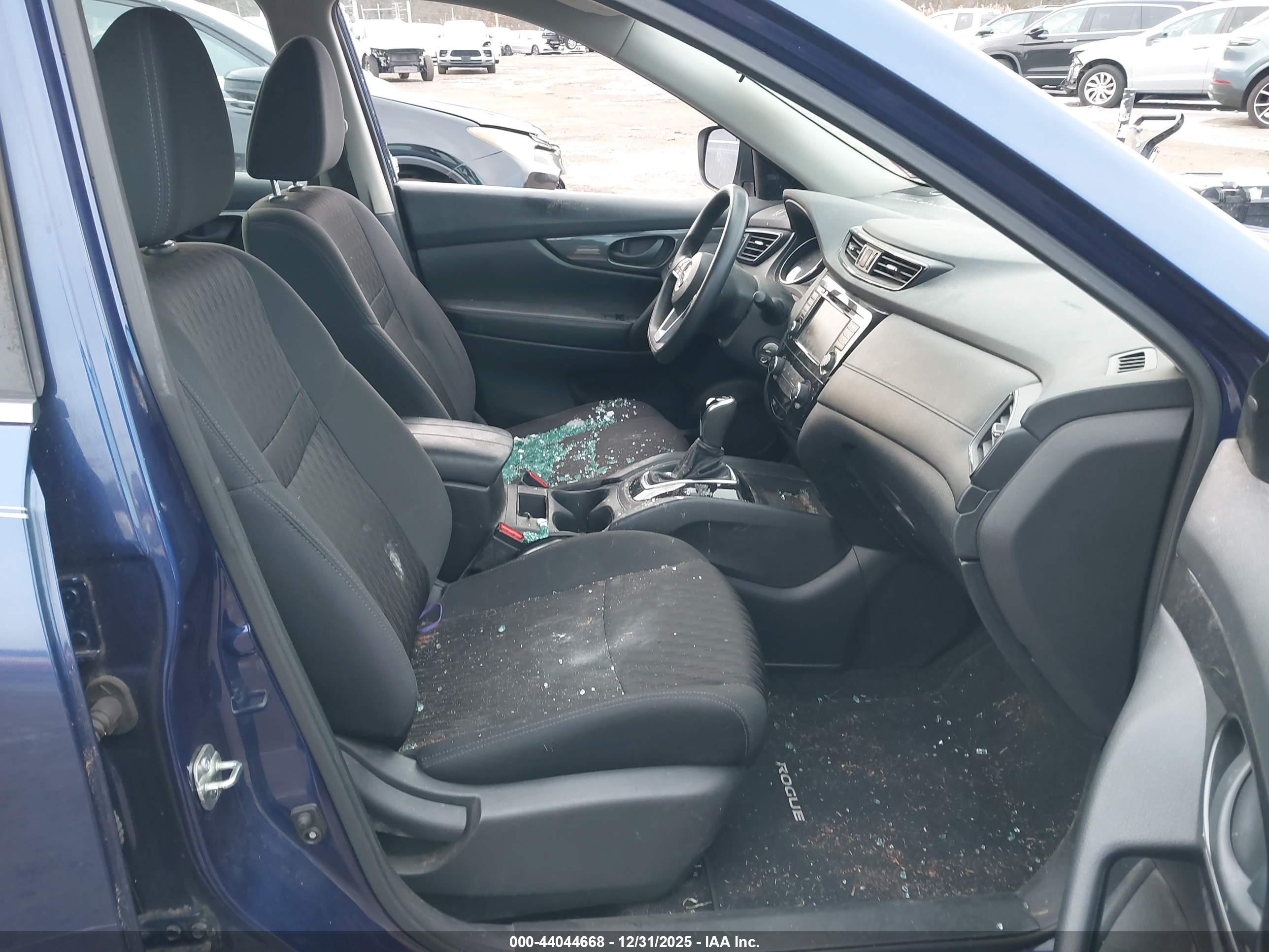 NISSAN ROGUE image 5