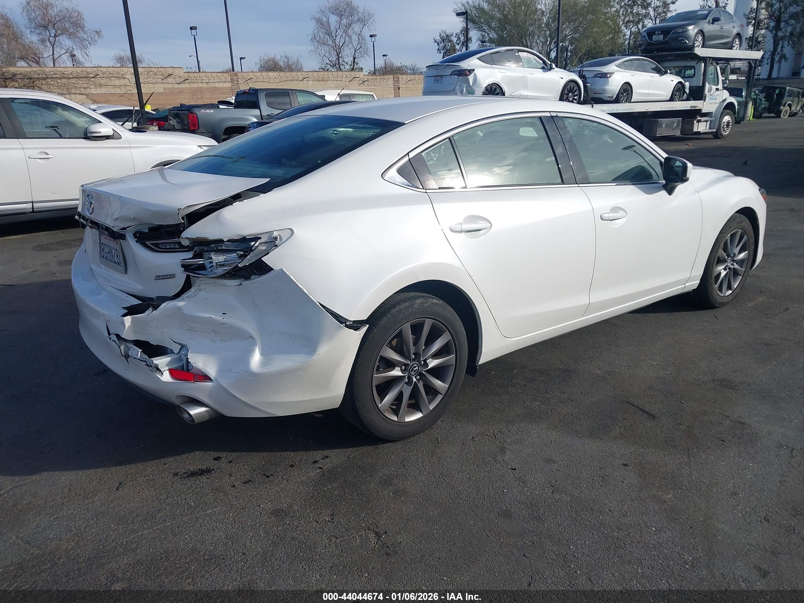 MAZDA MAZDA6 image 4