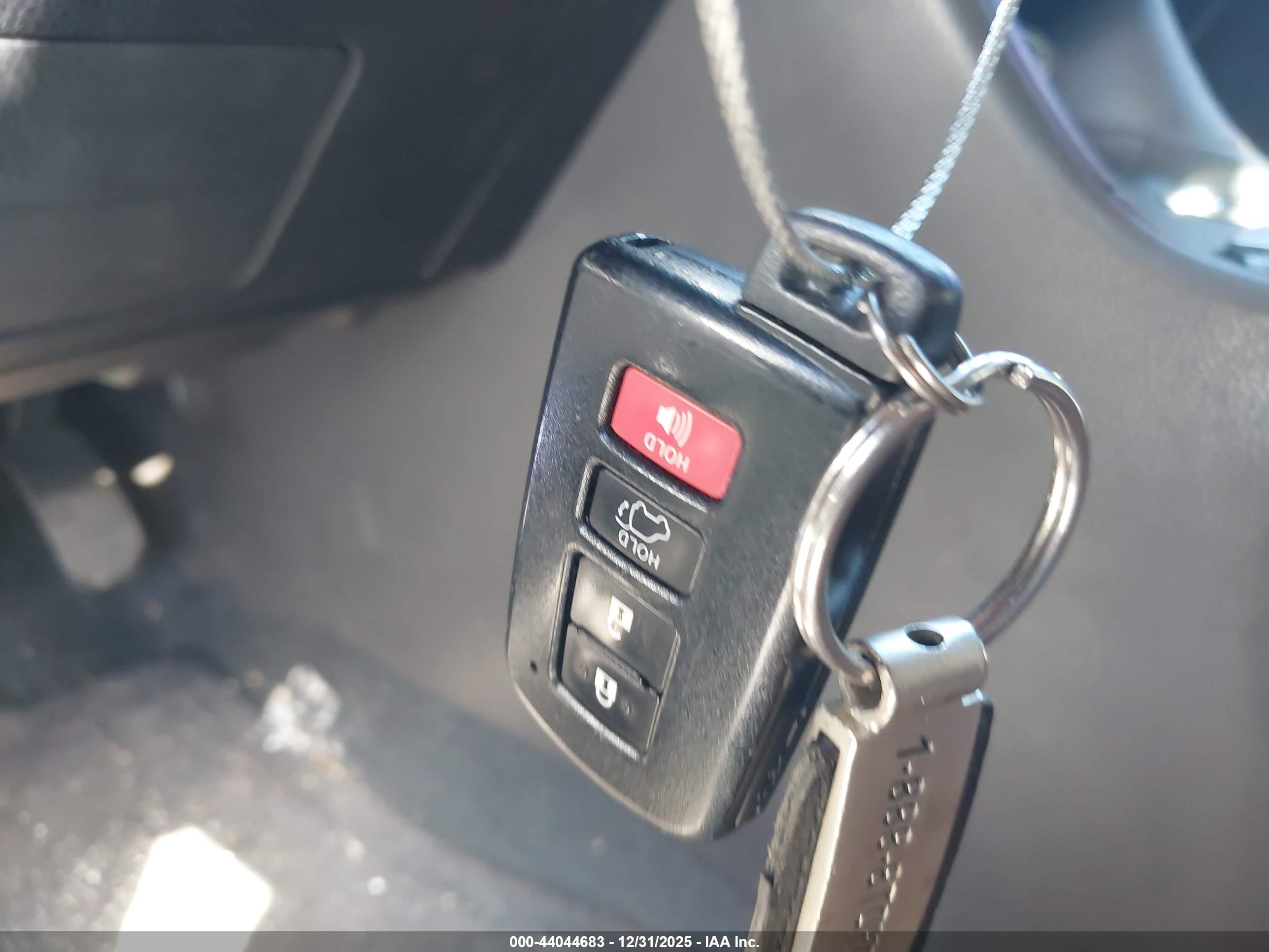 TOYOTA HIGHLANDER image 11