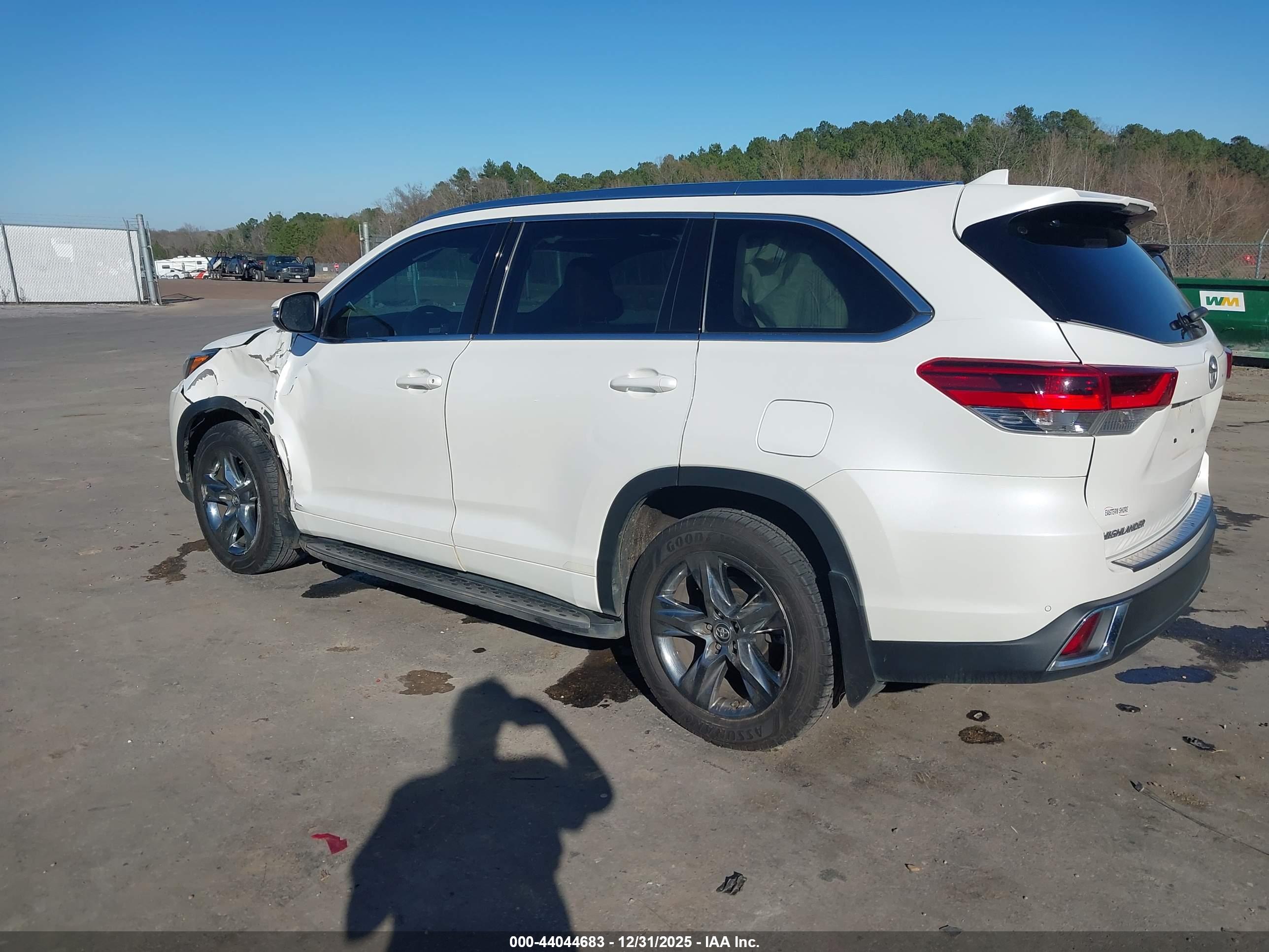 TOYOTA HIGHLANDER image 3