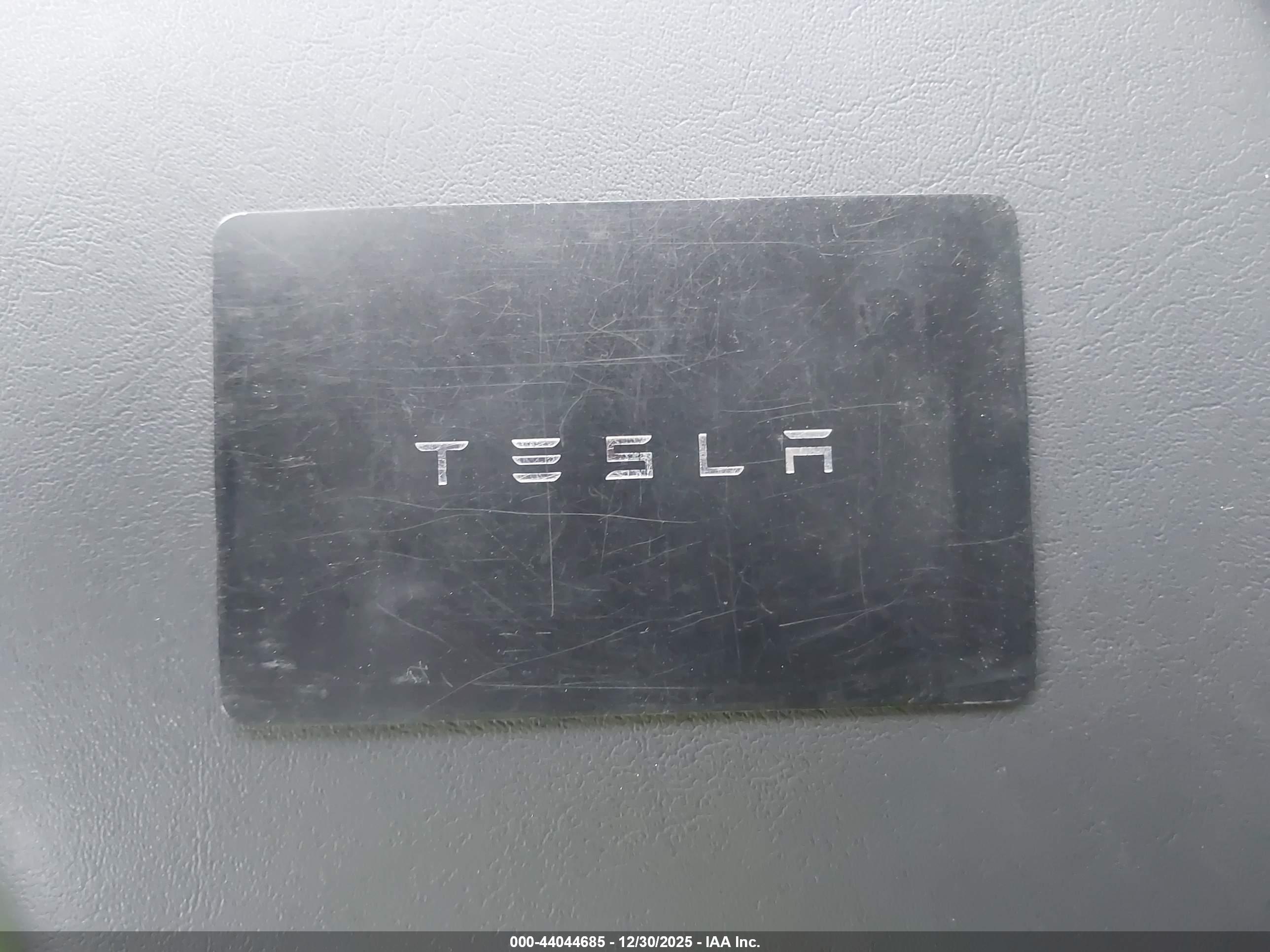 TESLA MODEL image 11