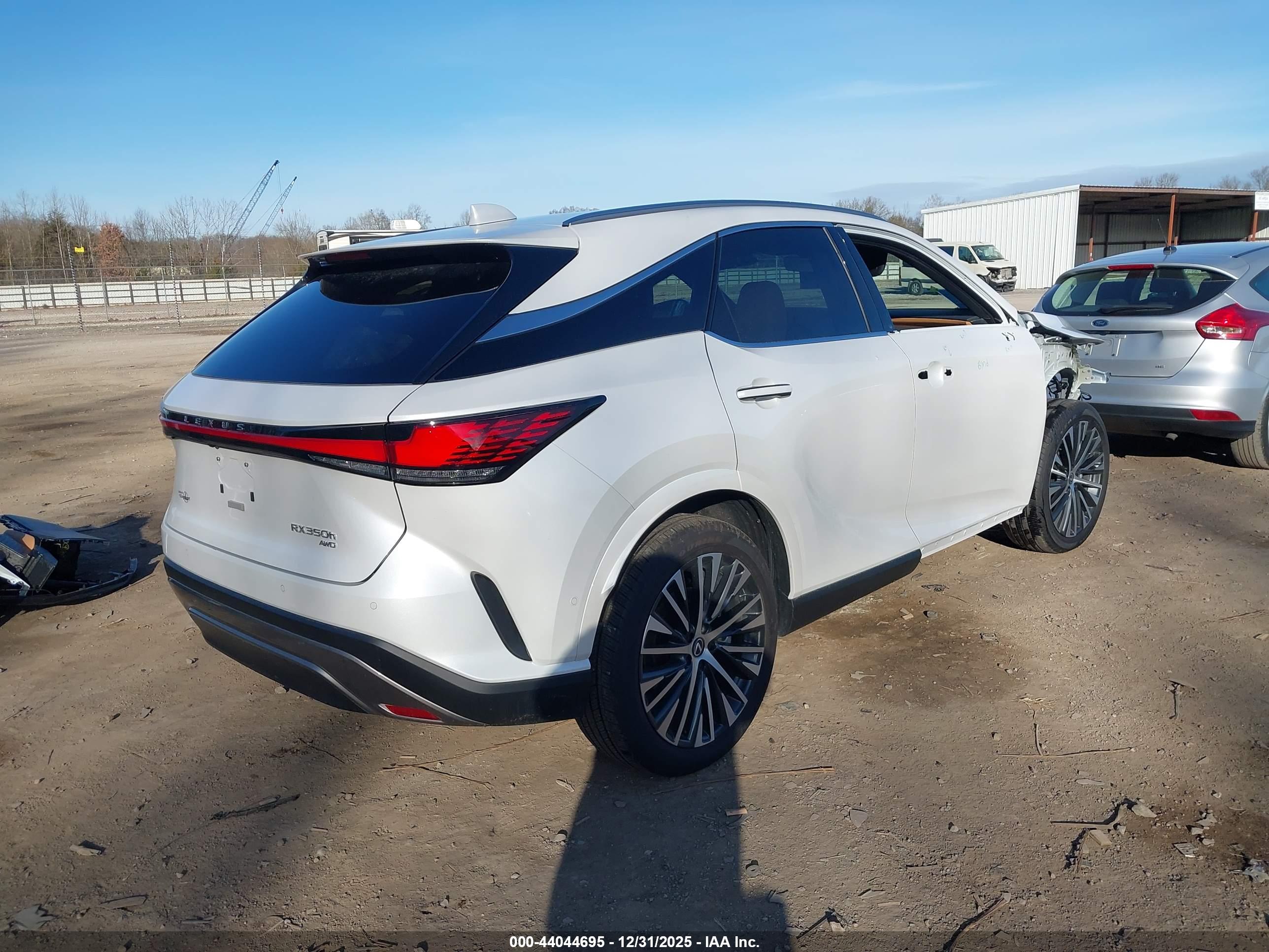 LEXUS RX image 4