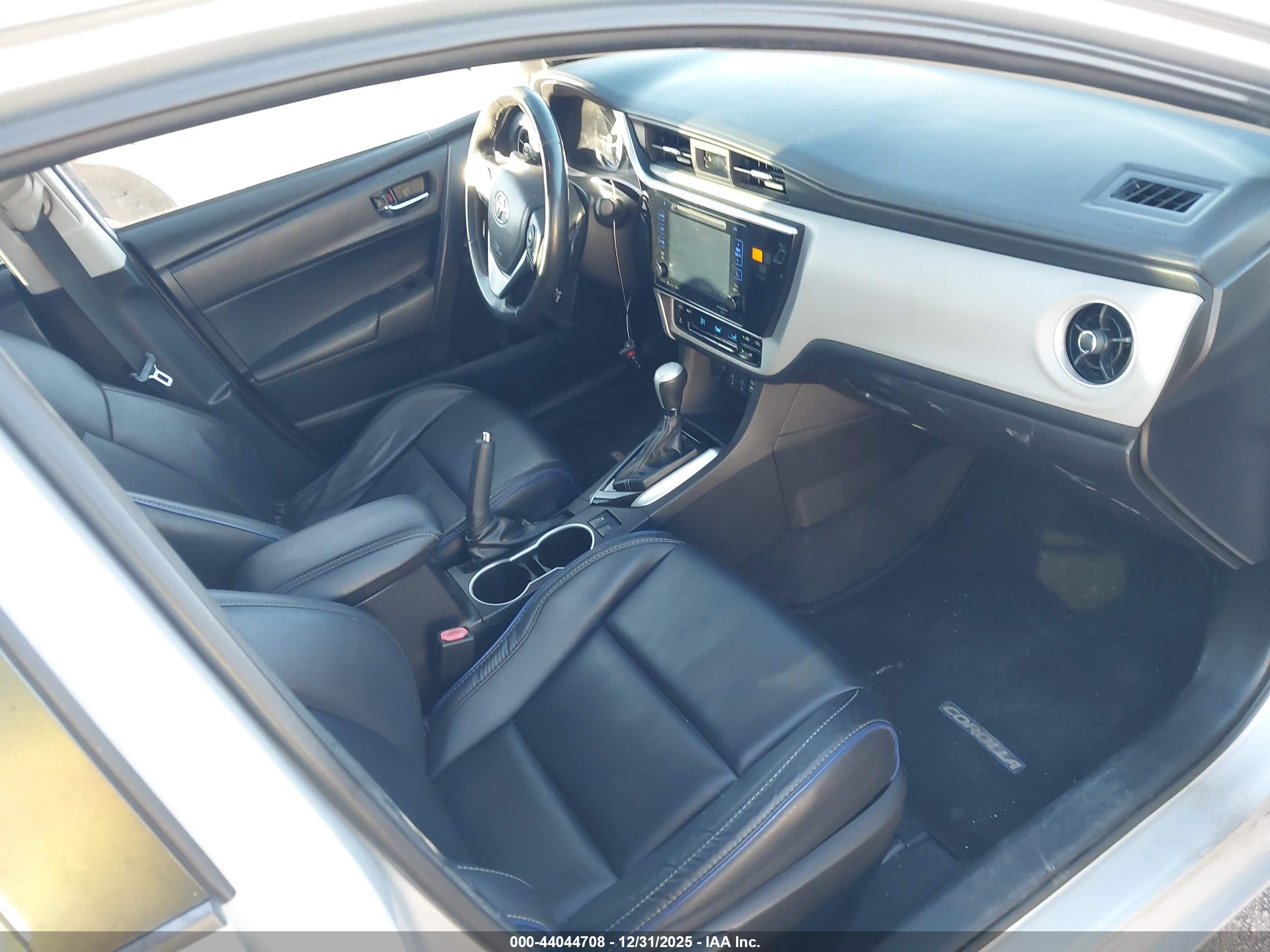 TOYOTA COROLLA image 5