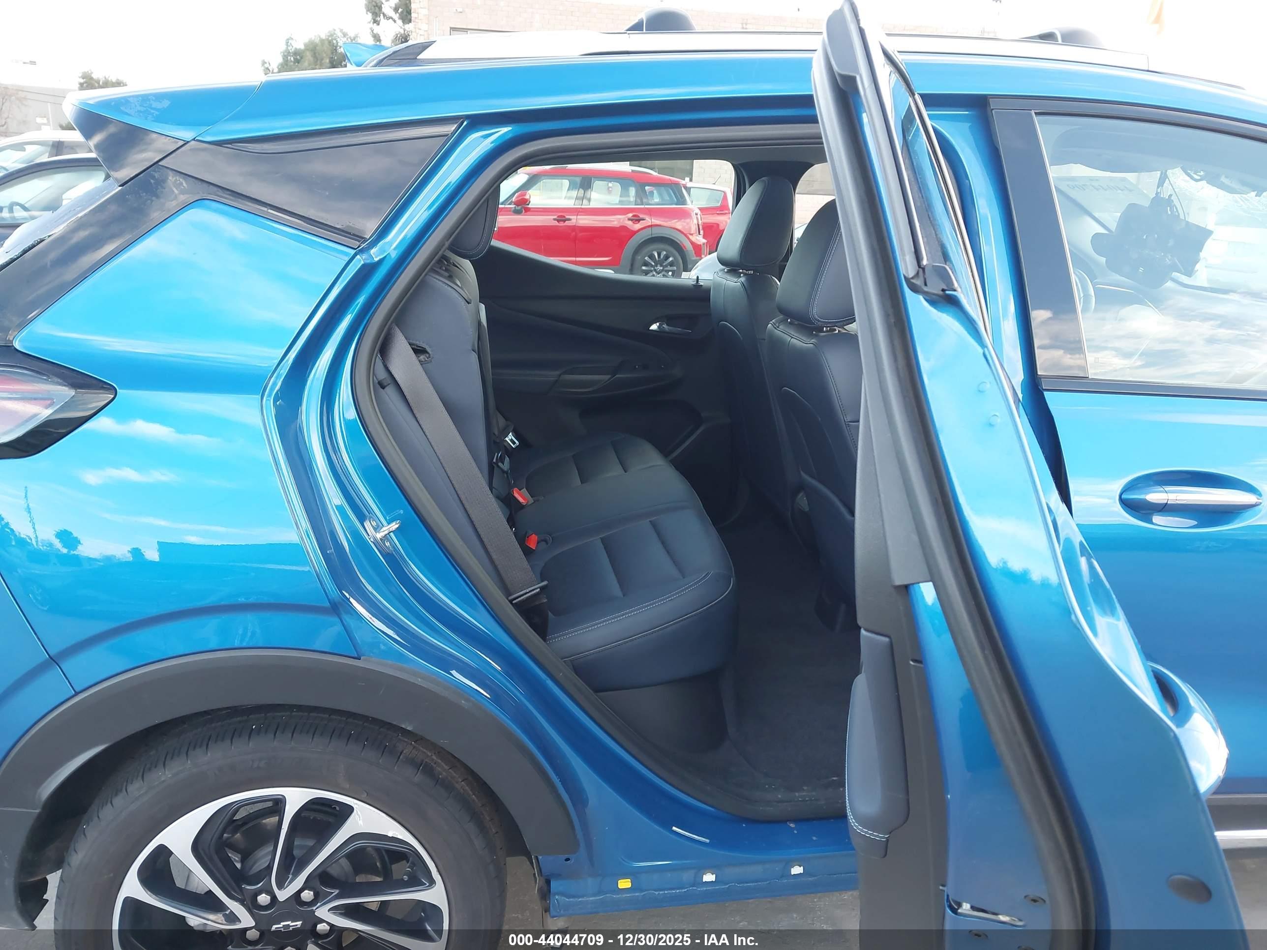 CHEVROLET BOLT image 8