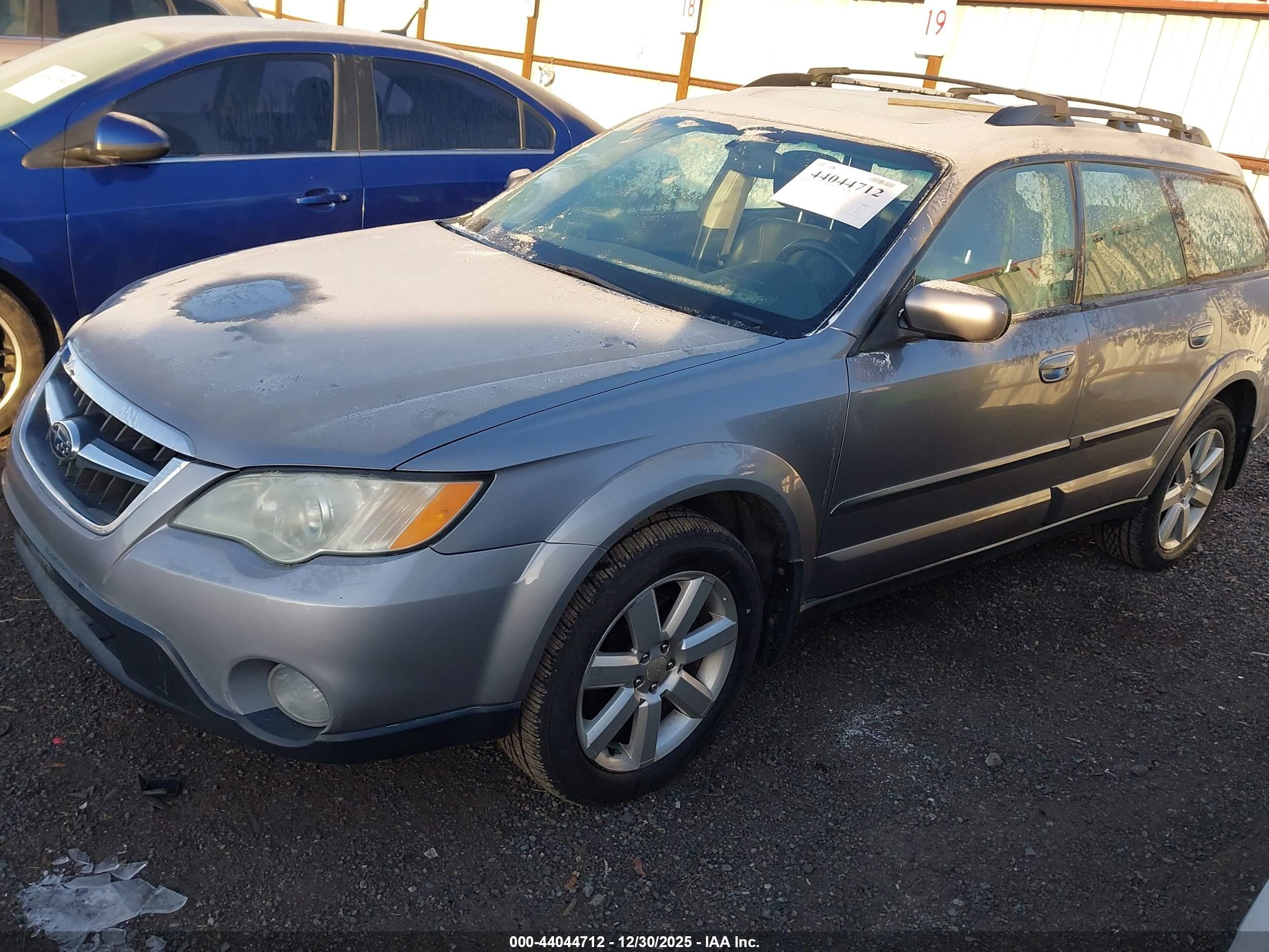 SUBARU OUTBACK image 2