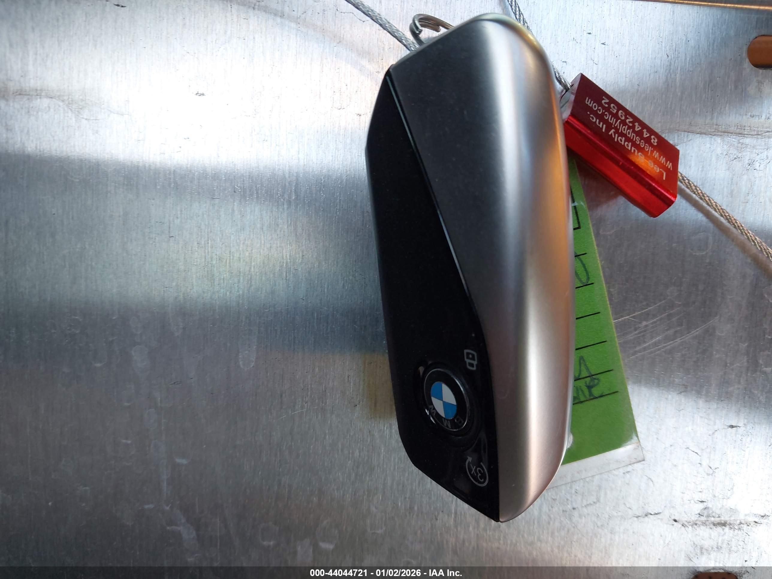 BMW X7 image 11