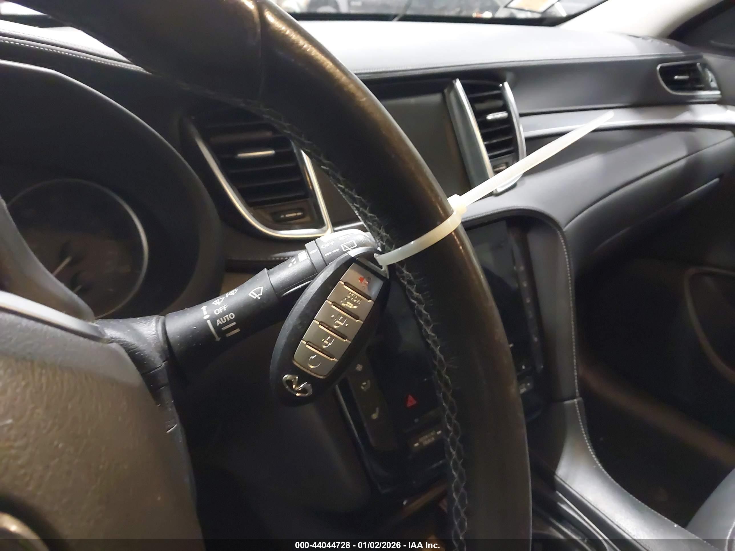 INFINITI QX50 image 11