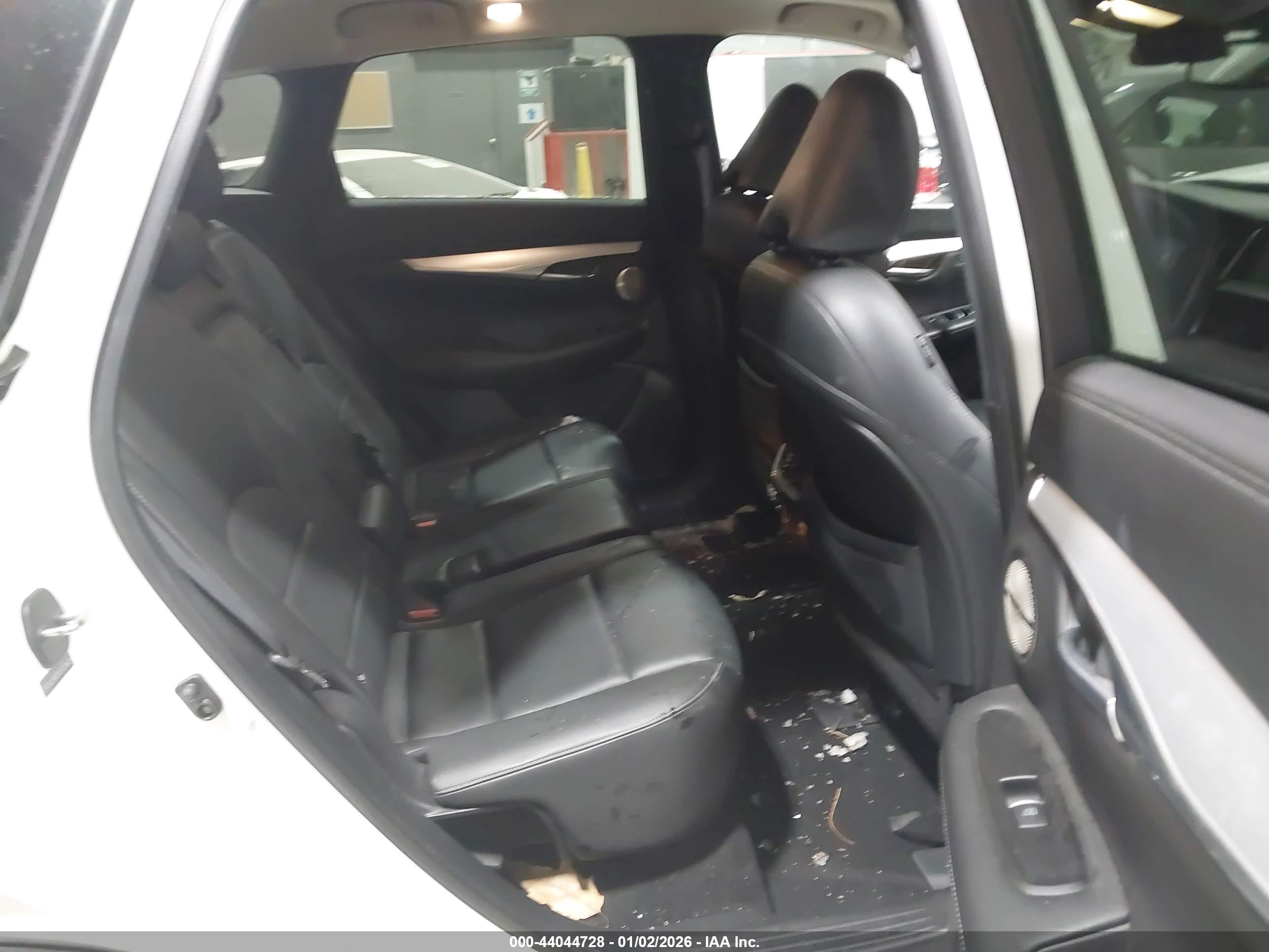 INFINITI QX50 image 8