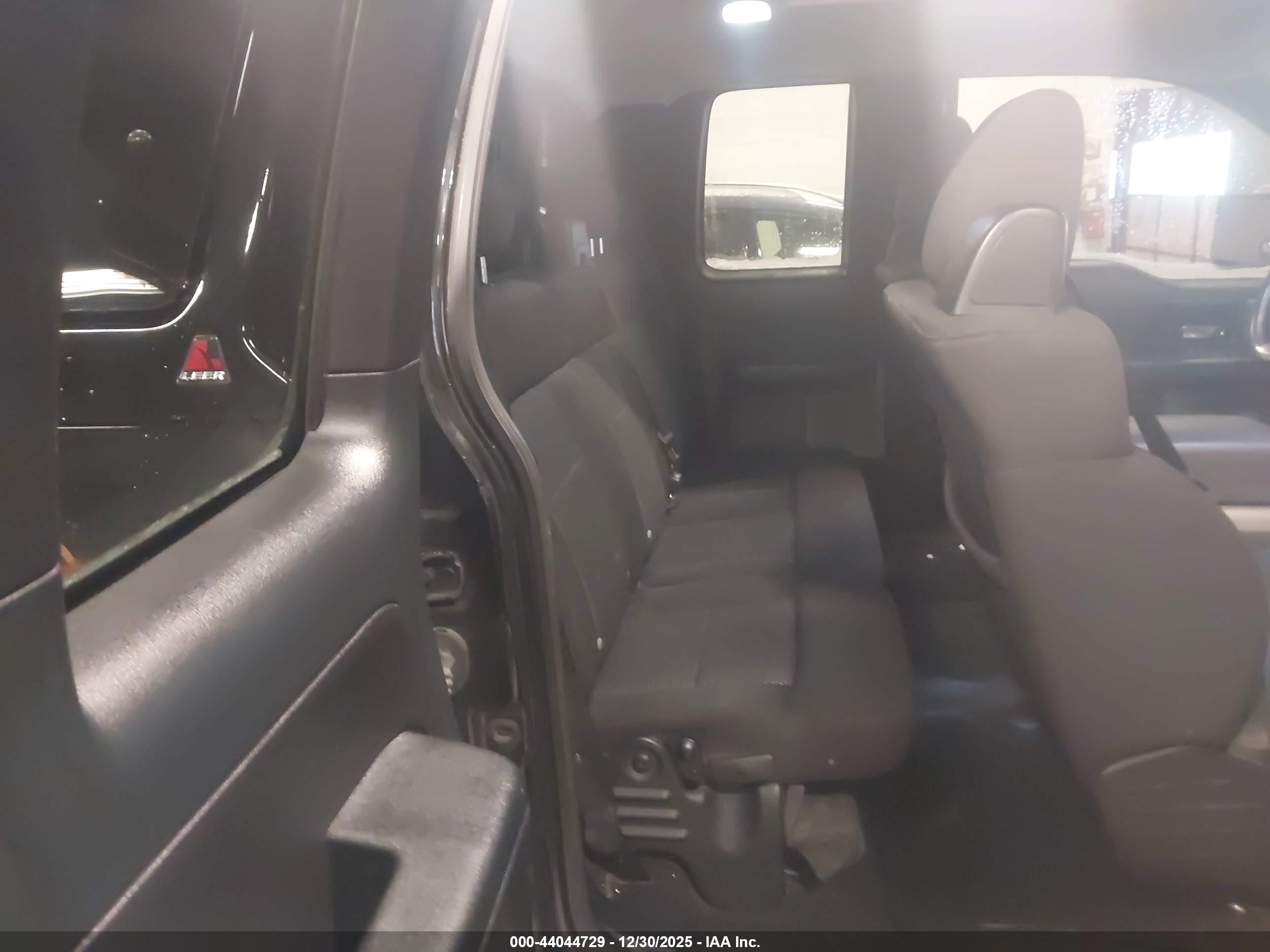 FORD F-150 image 8