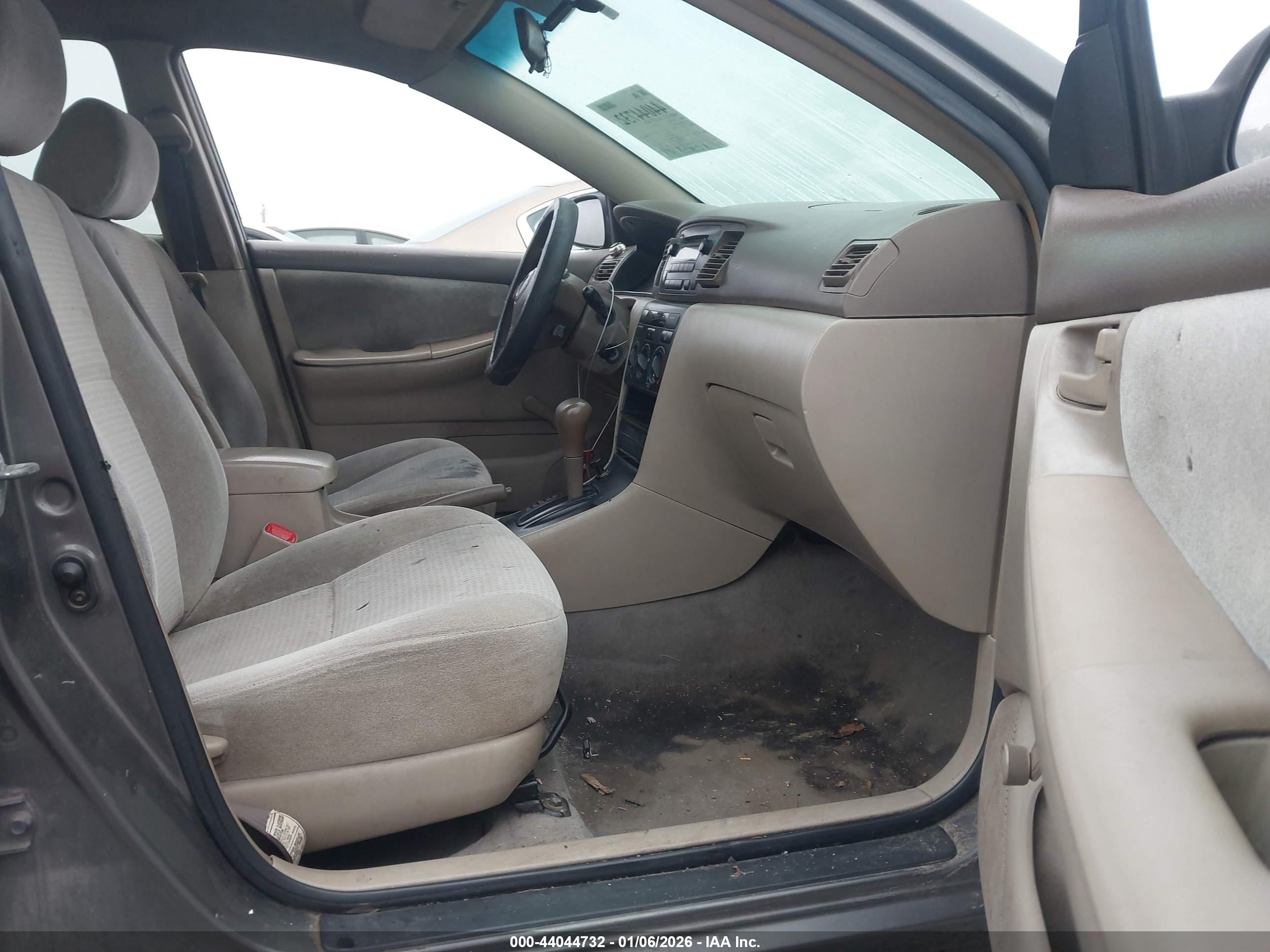 TOYOTA COROLLA image 5