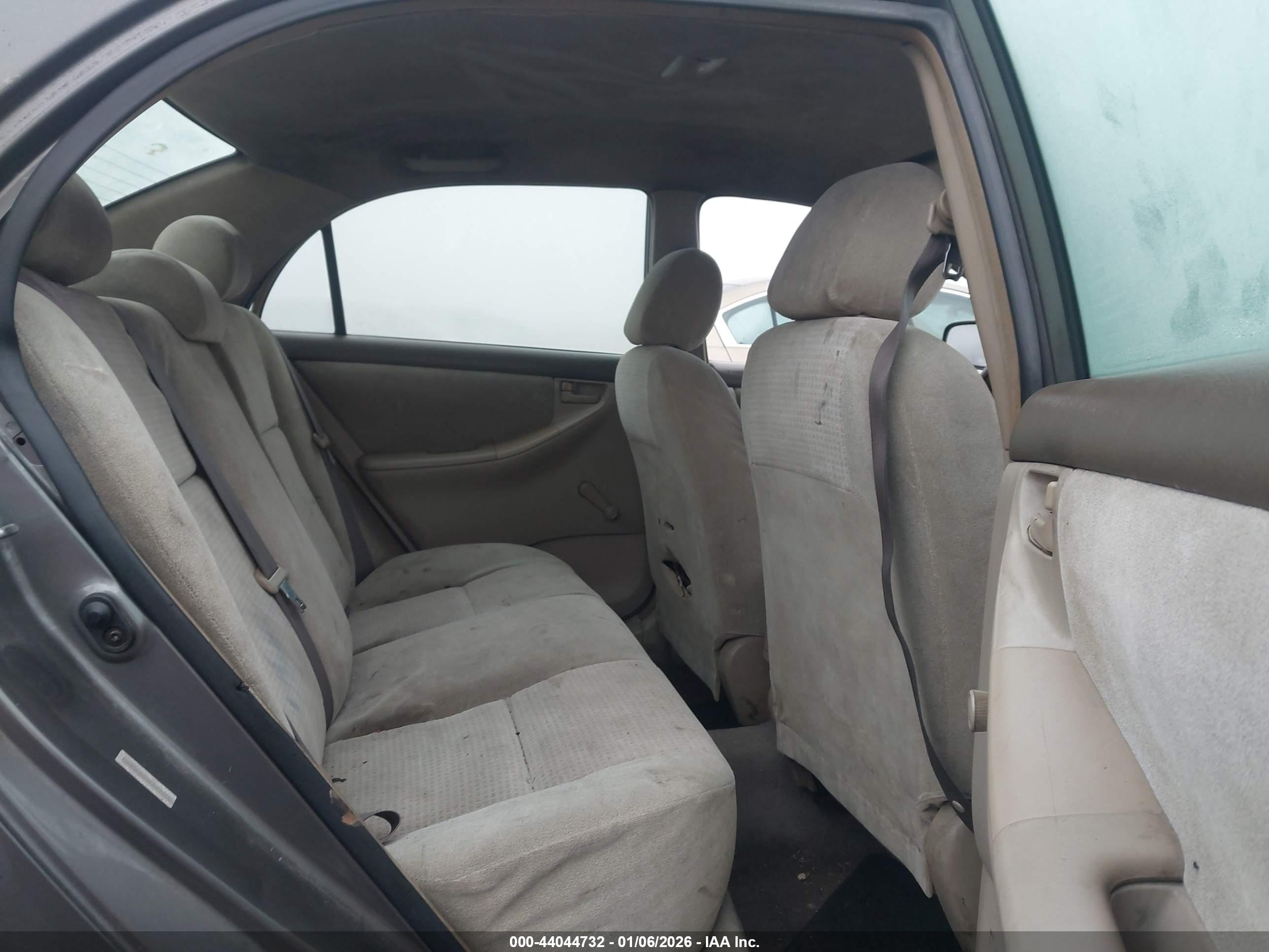 TOYOTA COROLLA image 8