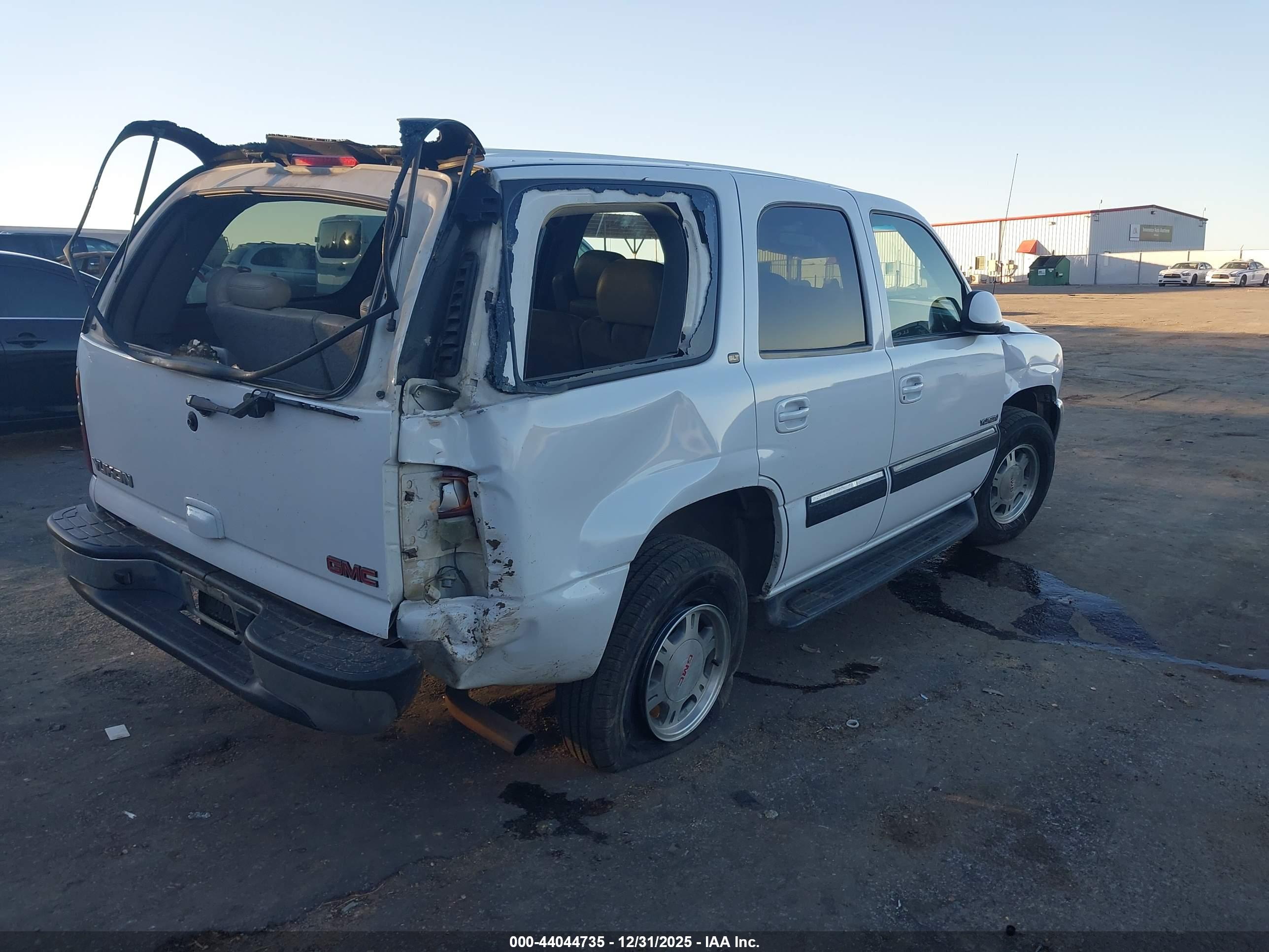 GMC YUKON image 4
