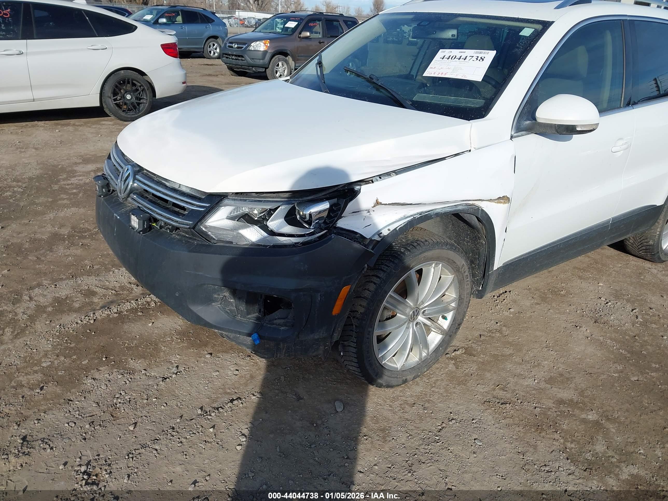 VOLKSWAGEN TIGUAN image 6