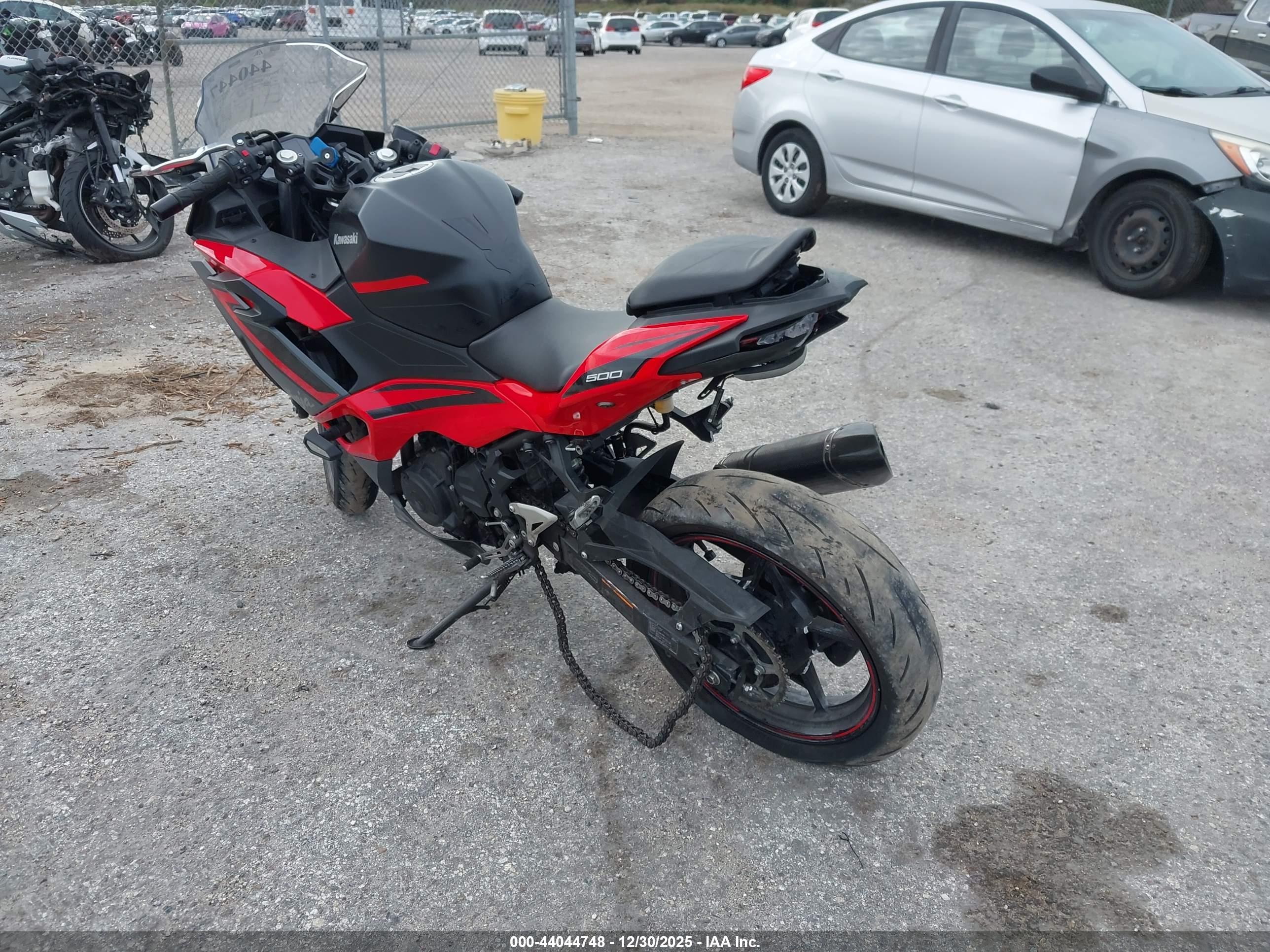 KAWASAKI EX500 image 3