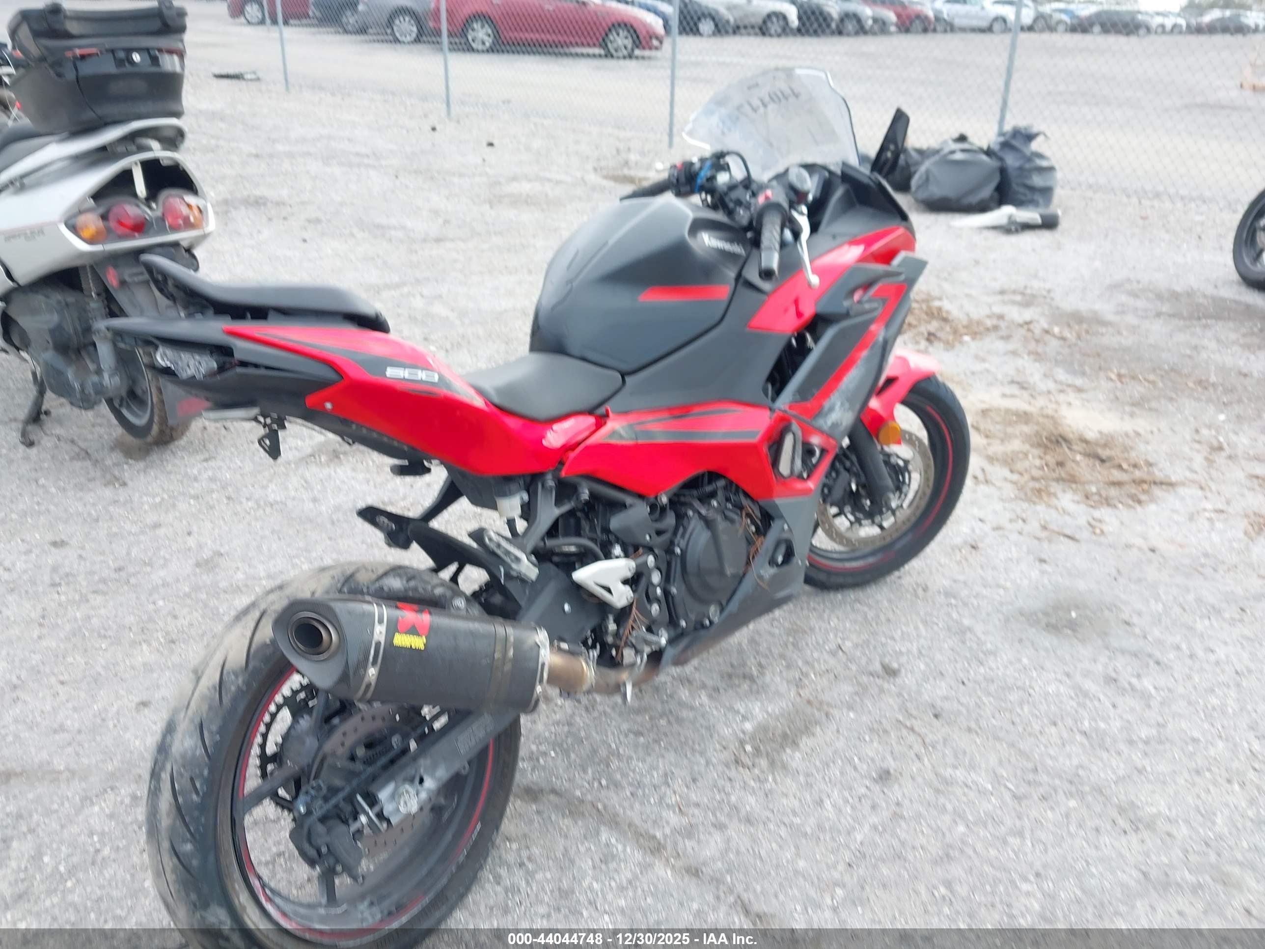 KAWASAKI EX500 image 4