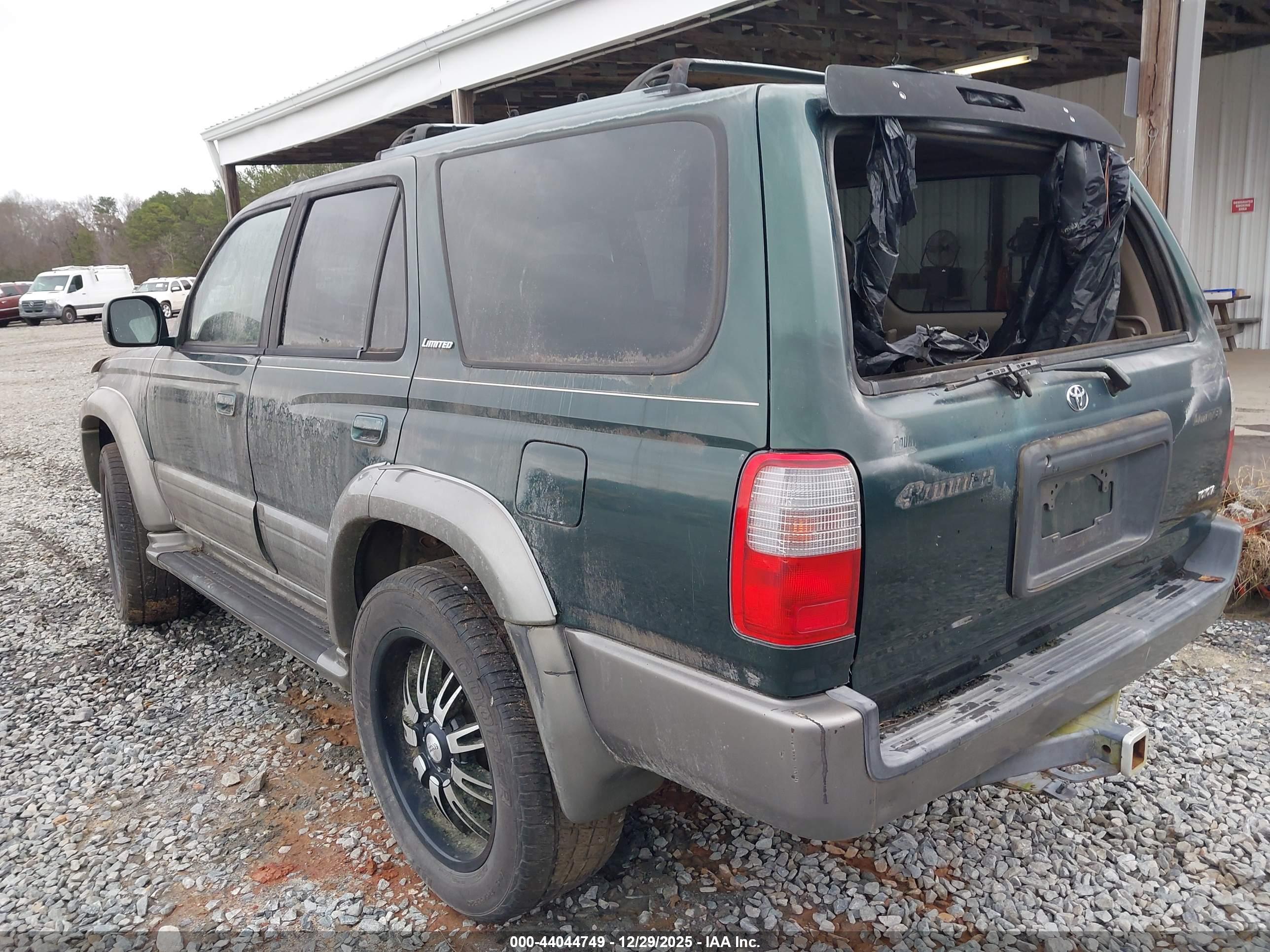 TOYOTA 4RUNNER image 3