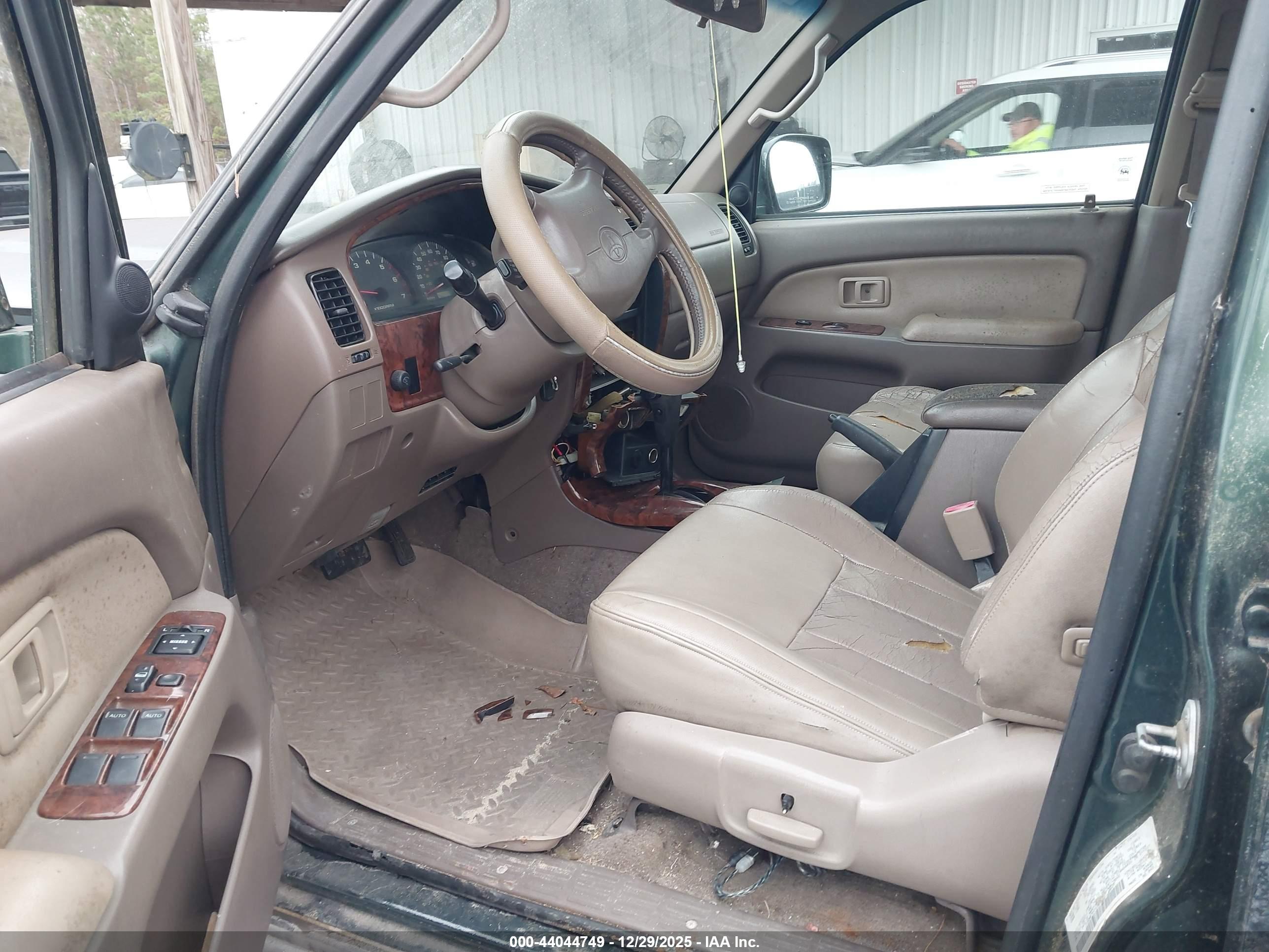 TOYOTA 4RUNNER image 5