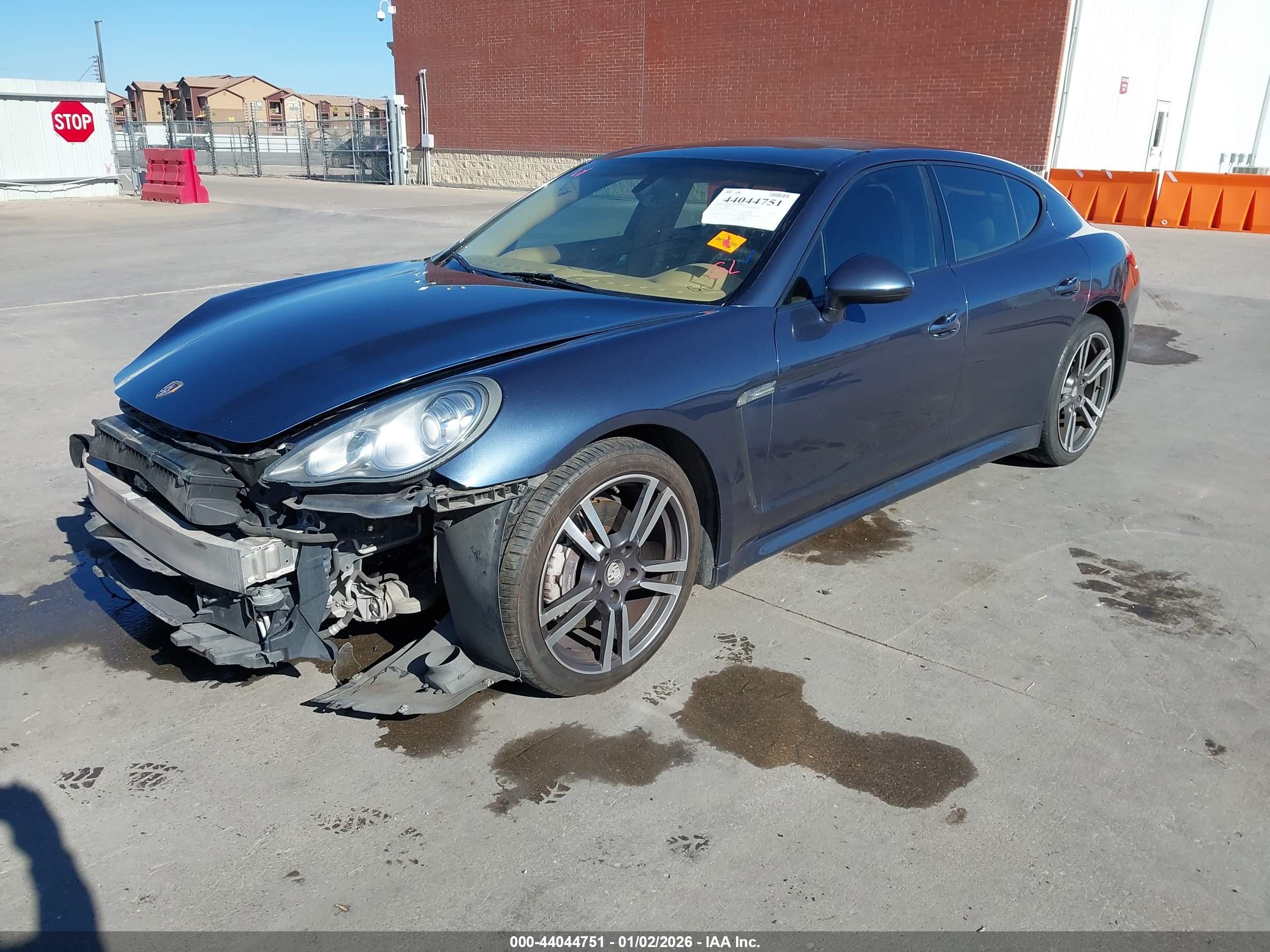 PORSCHE PANAMERA image 2