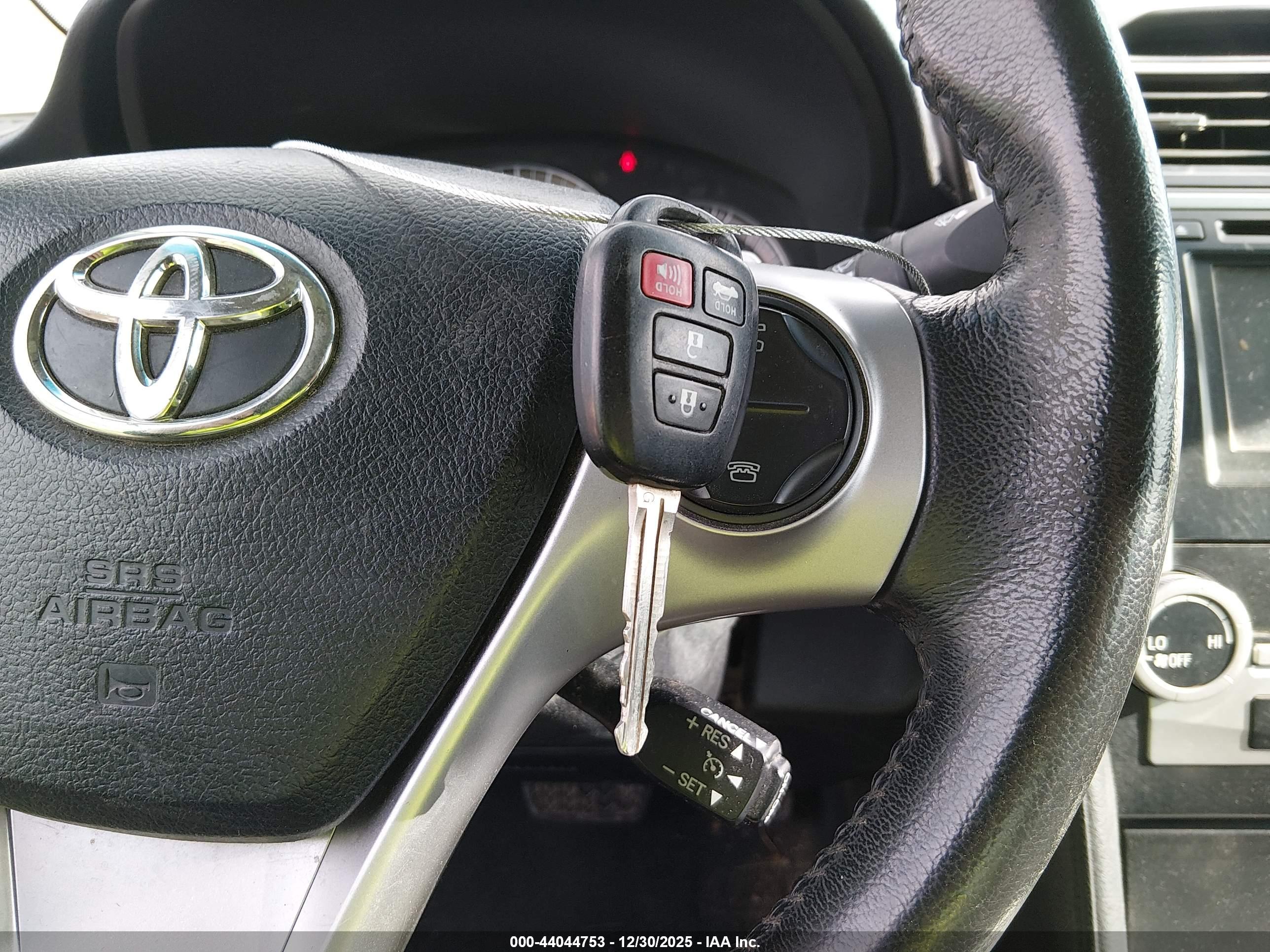 TOYOTA CAMRY image 11