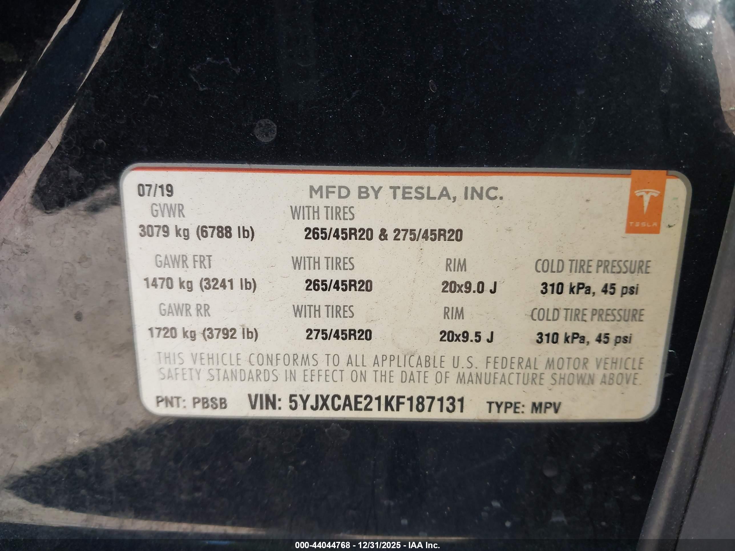 TESLA MODEL image 9