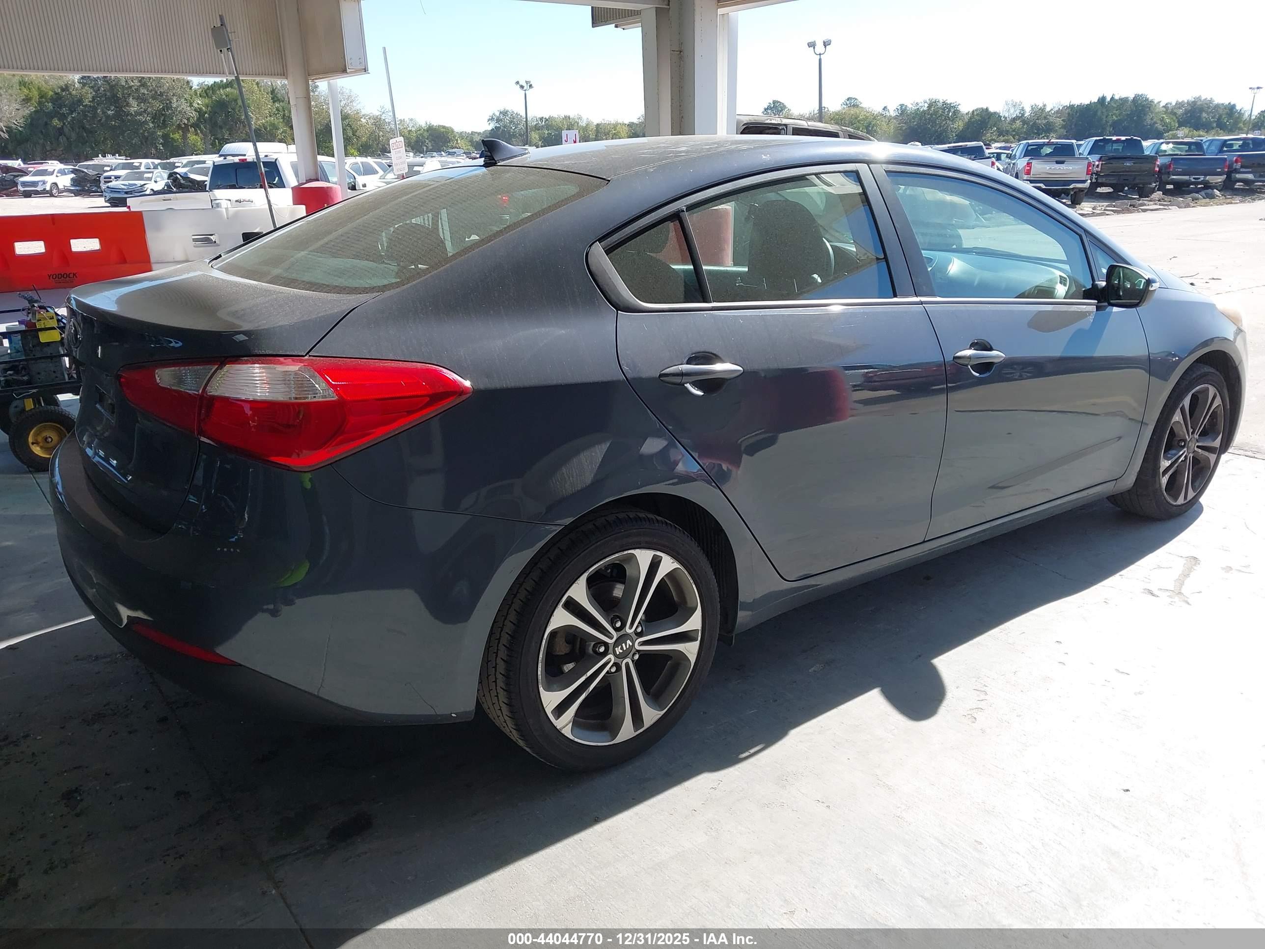KIA FORTE image 4