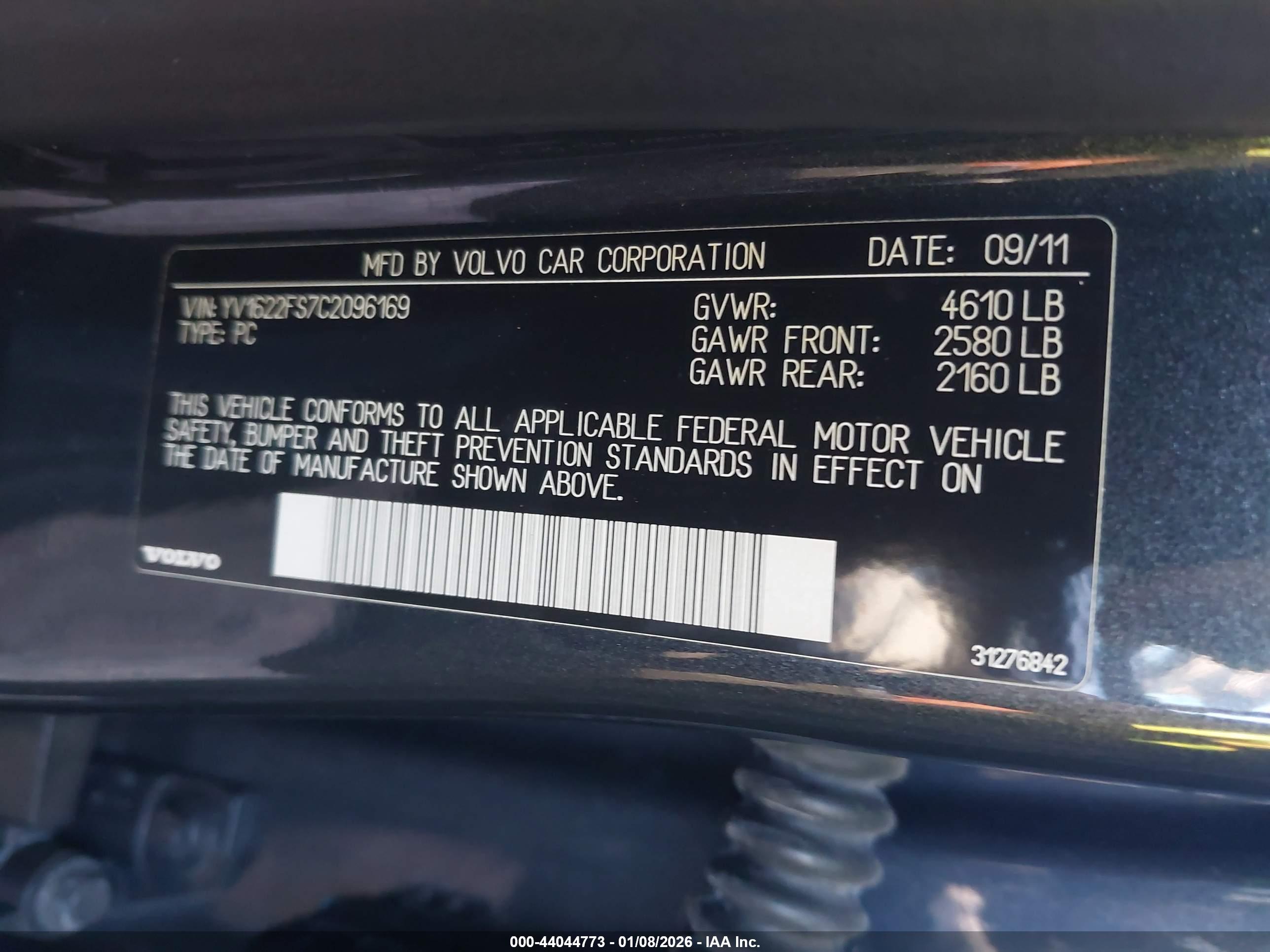 VOLVO S60 image 9