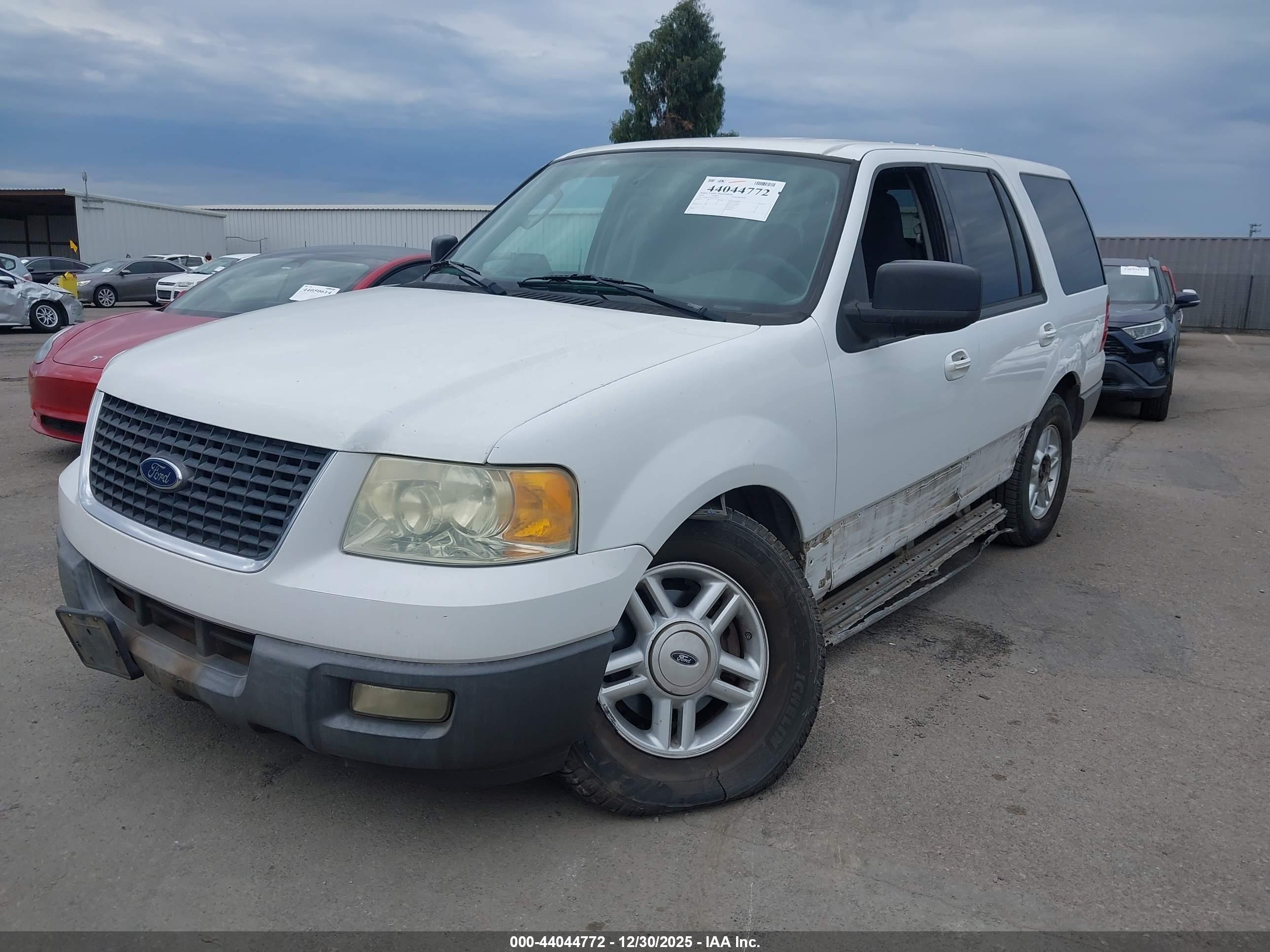 FORD EXPEDITION image 6