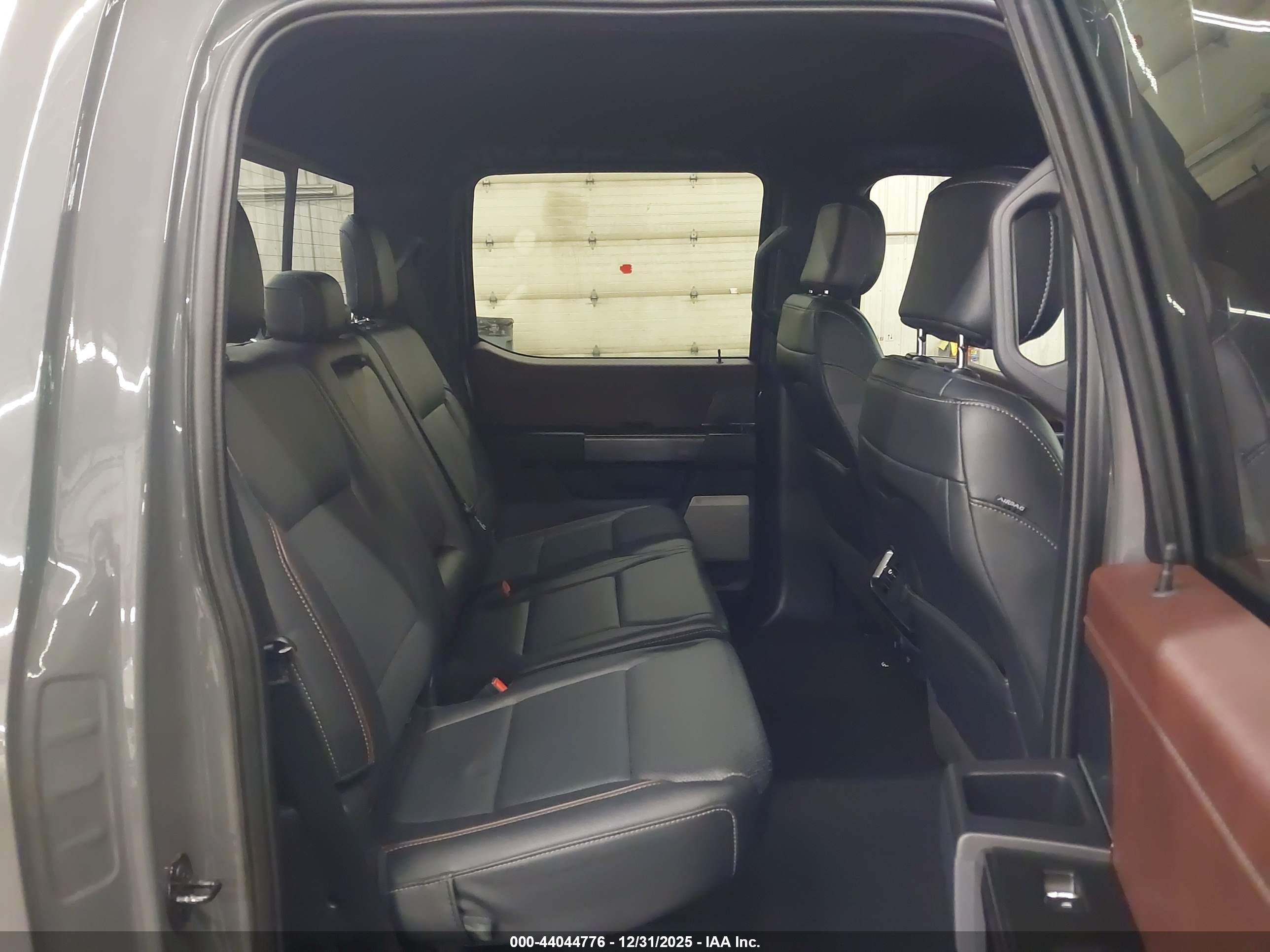 FORD F-150 image 8
